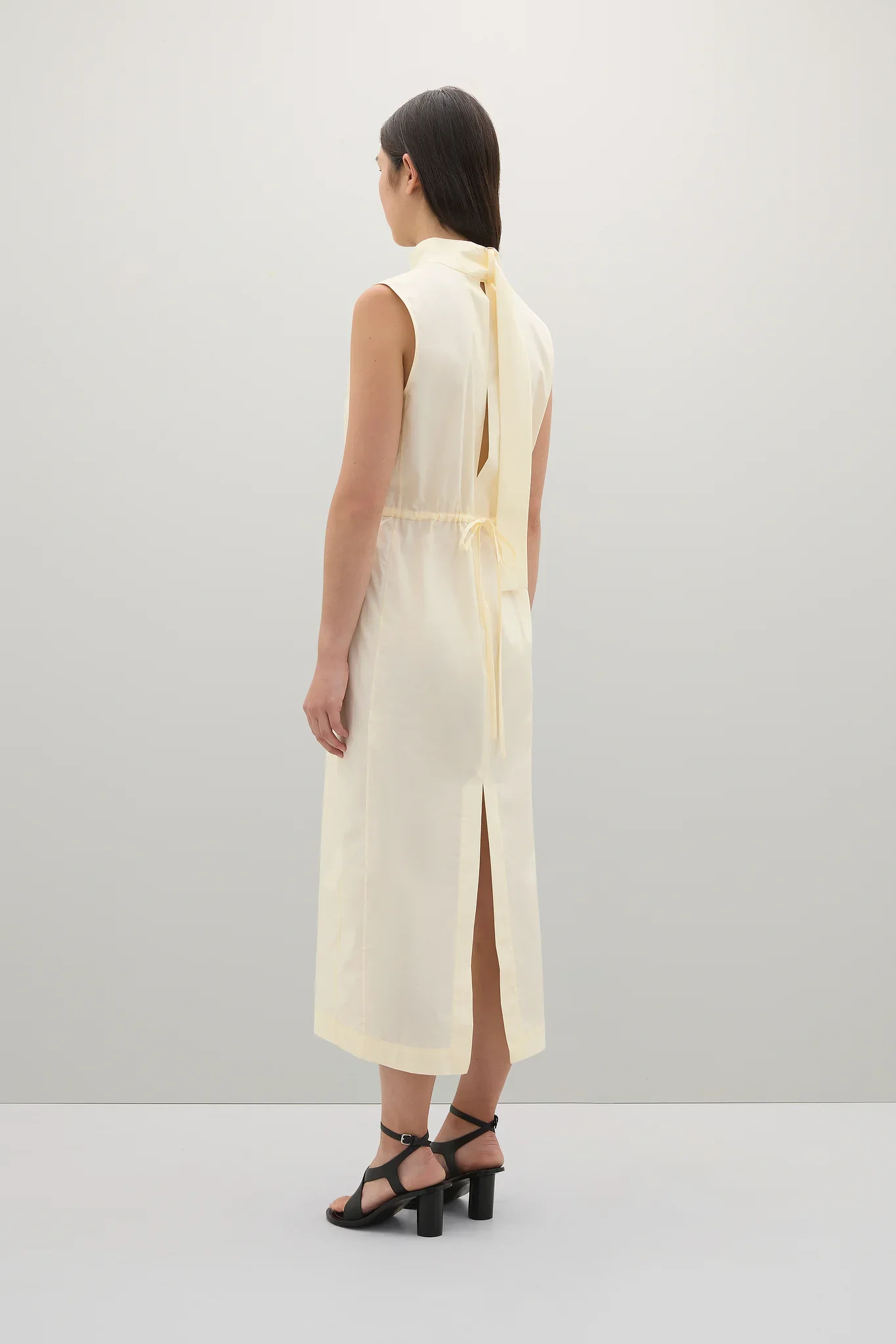 S41-Ezra_Dress_Lemon-26082-A.Emery-D2-2024.webp