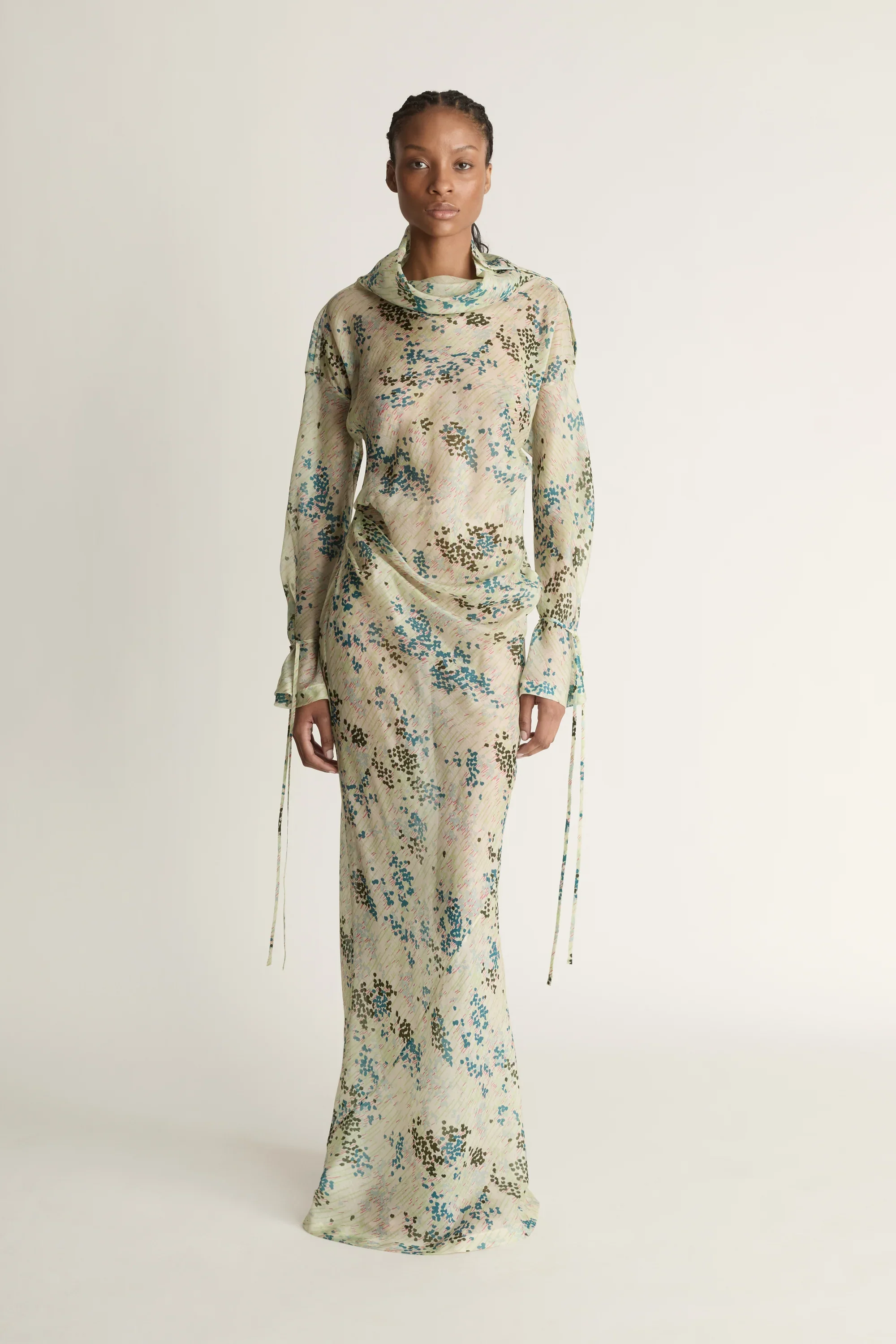 17_WillowSilkLSDress_Lemon_0280.webp