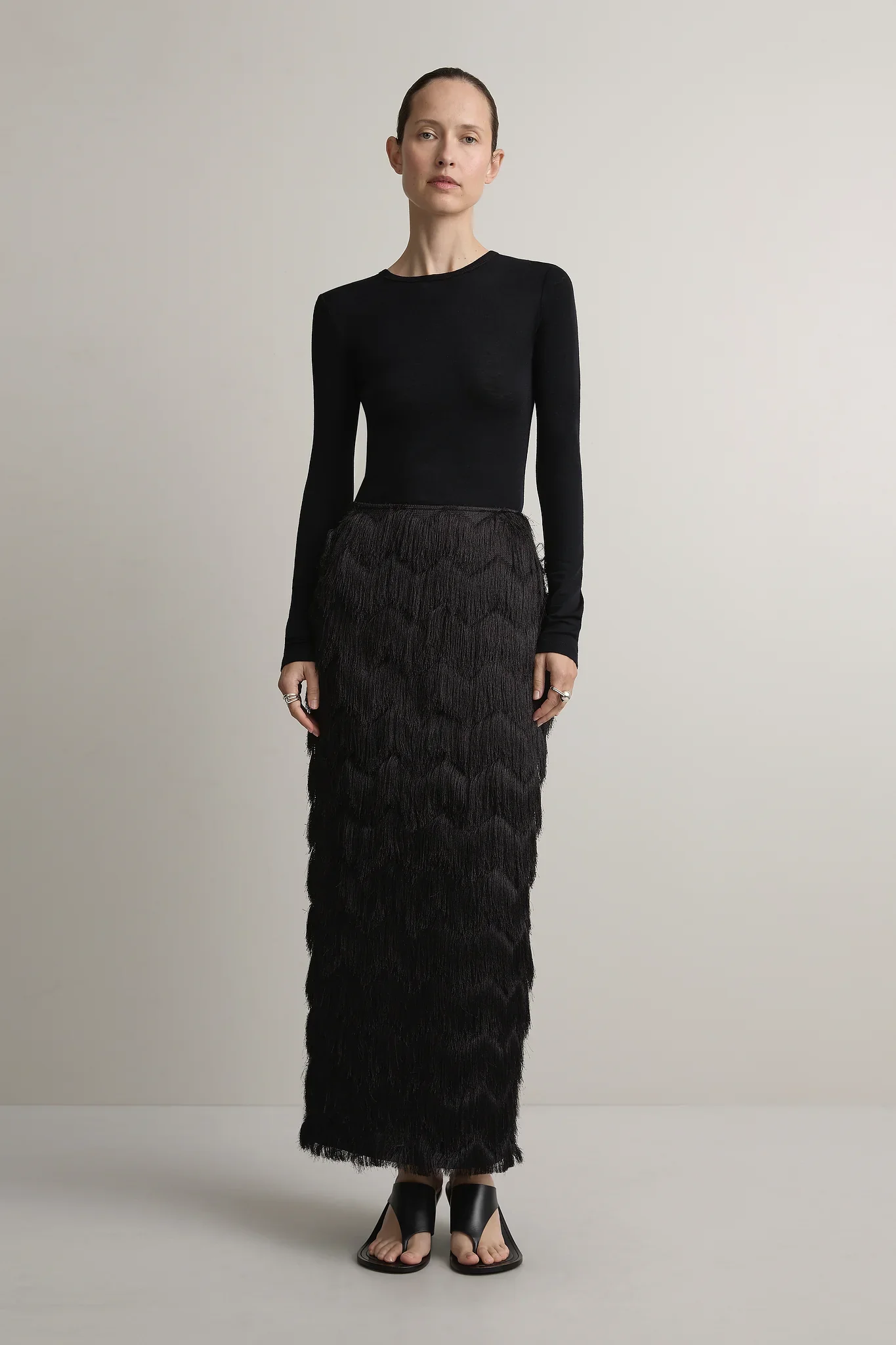 S20-Innes_Skirt_Black_Fringe-26307-A.Emery-D2-0476.webp