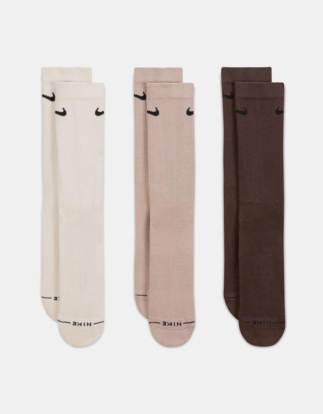 http___static.theiconic.com.au_p_nike-6628-7362272-3.jpg