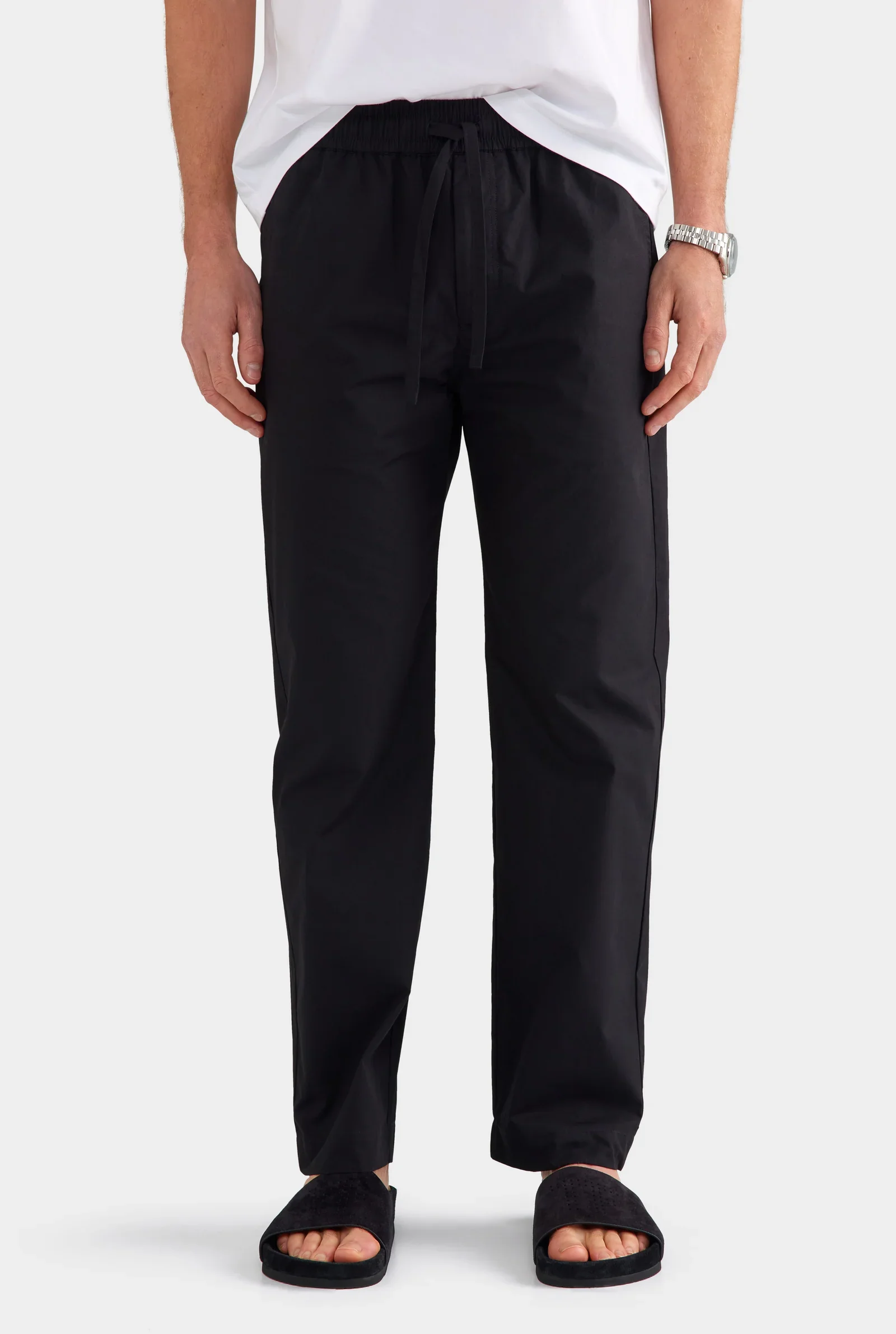 VenroyEcommShoot-Mens-35022-CottonPoplinTrouser-Black_0251.webp
