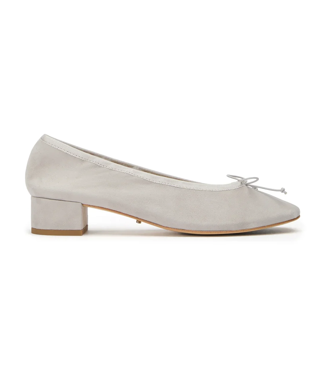 Moma-mist-suede-casual-shoes_1288_1_8241b0e4-c49c-443f-b6aa-b8681f91661b.webp