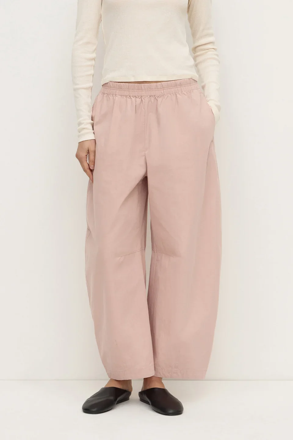 Lola_Barrel_Pant_Pink_0721_960x.webp