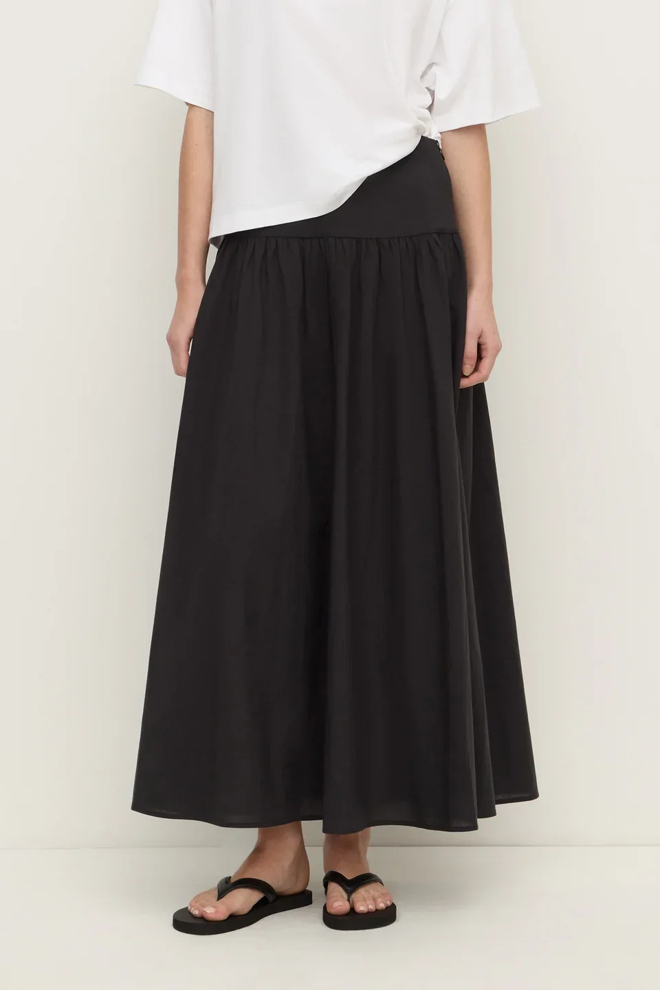 Sarah_Cotton_Maxi_Skirt_Black_0576_960x.webp