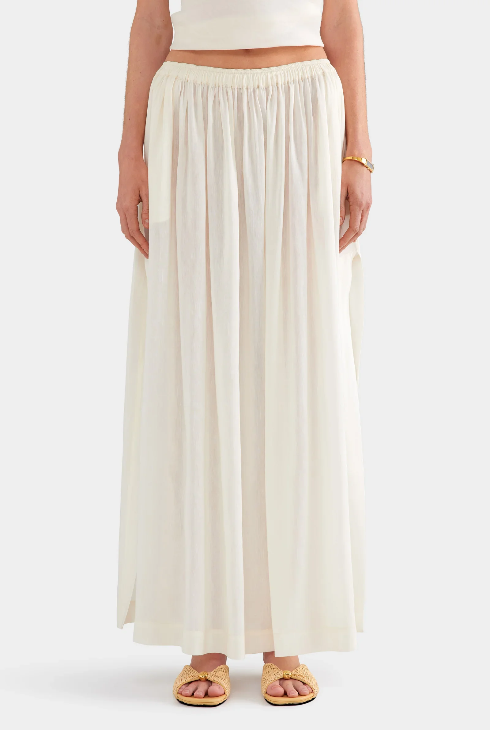 VenroyEcommShoot-Womens-42142-SilkLinenScarfHalterTop-OffWhite_0081copy_749c79c0-3911-4c16-aeca-30e947858155.webp