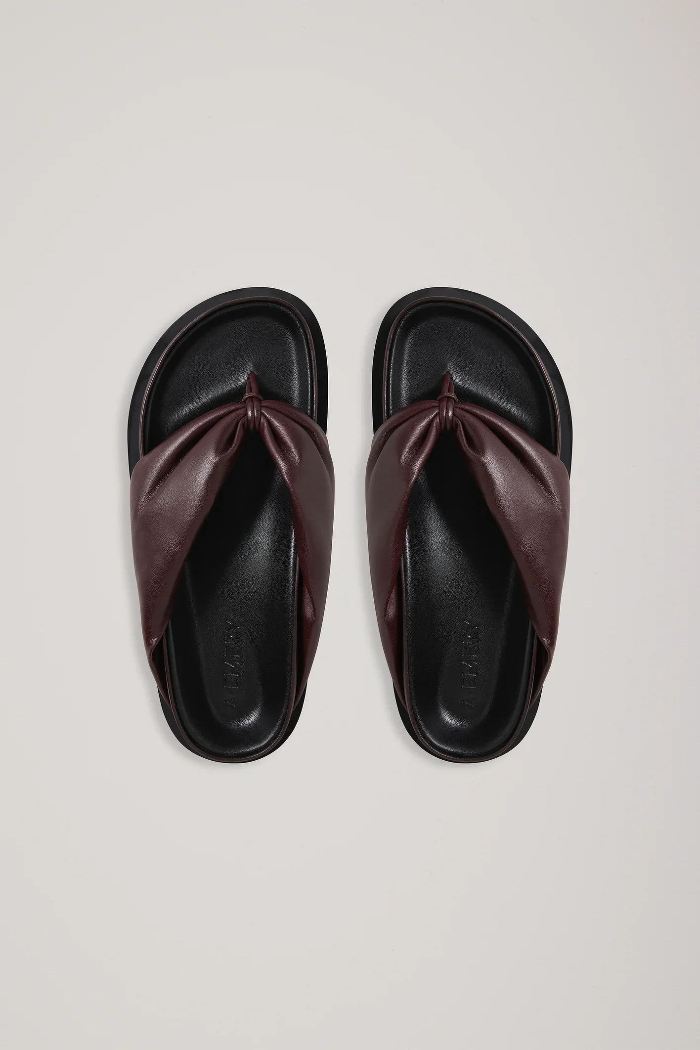 S16-Jervis_Sandal_Claret-26251-A.Emery-A-0095.webp