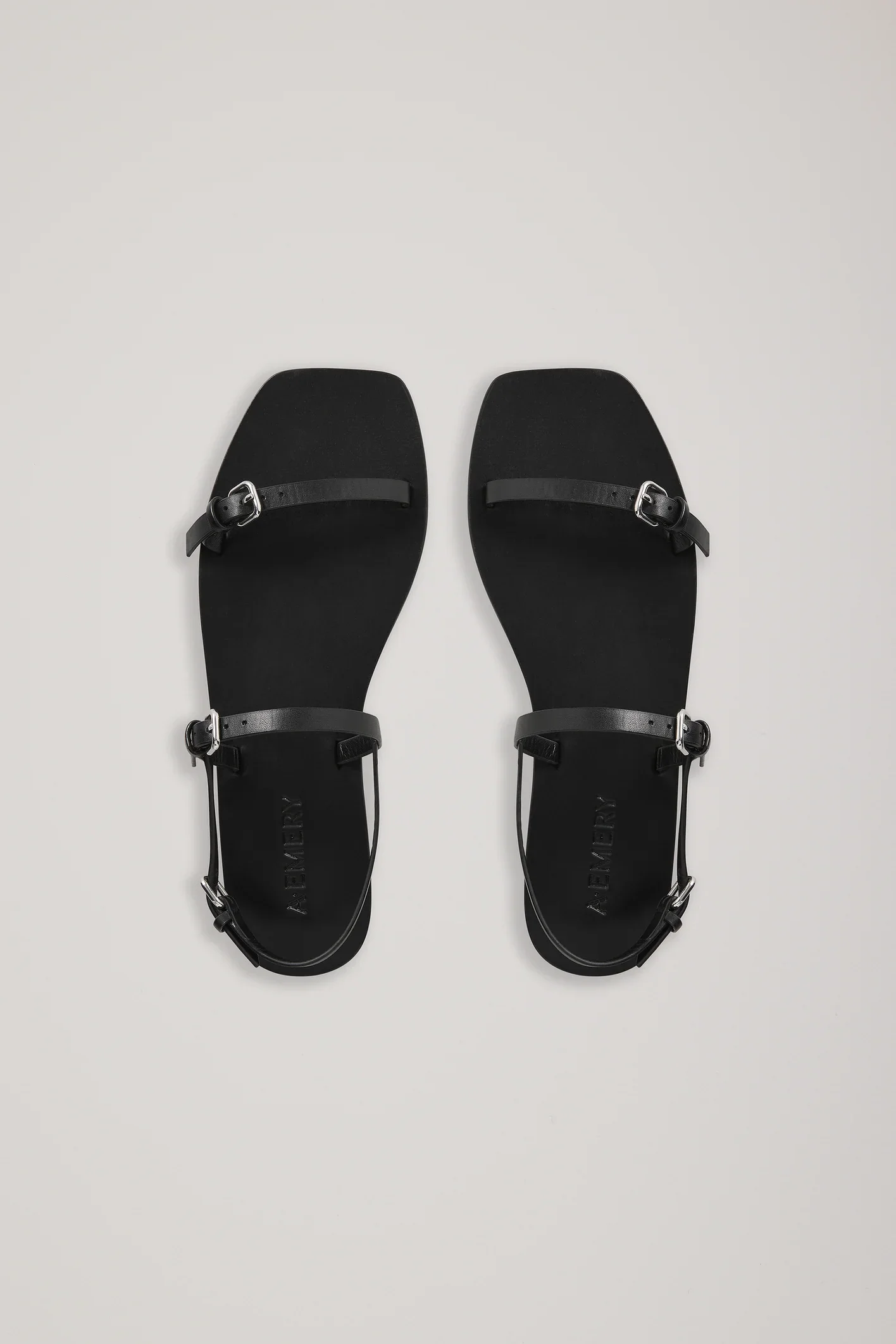 S308-Adley_Sandal_Black-26558-A.Emery-E-0062.webp