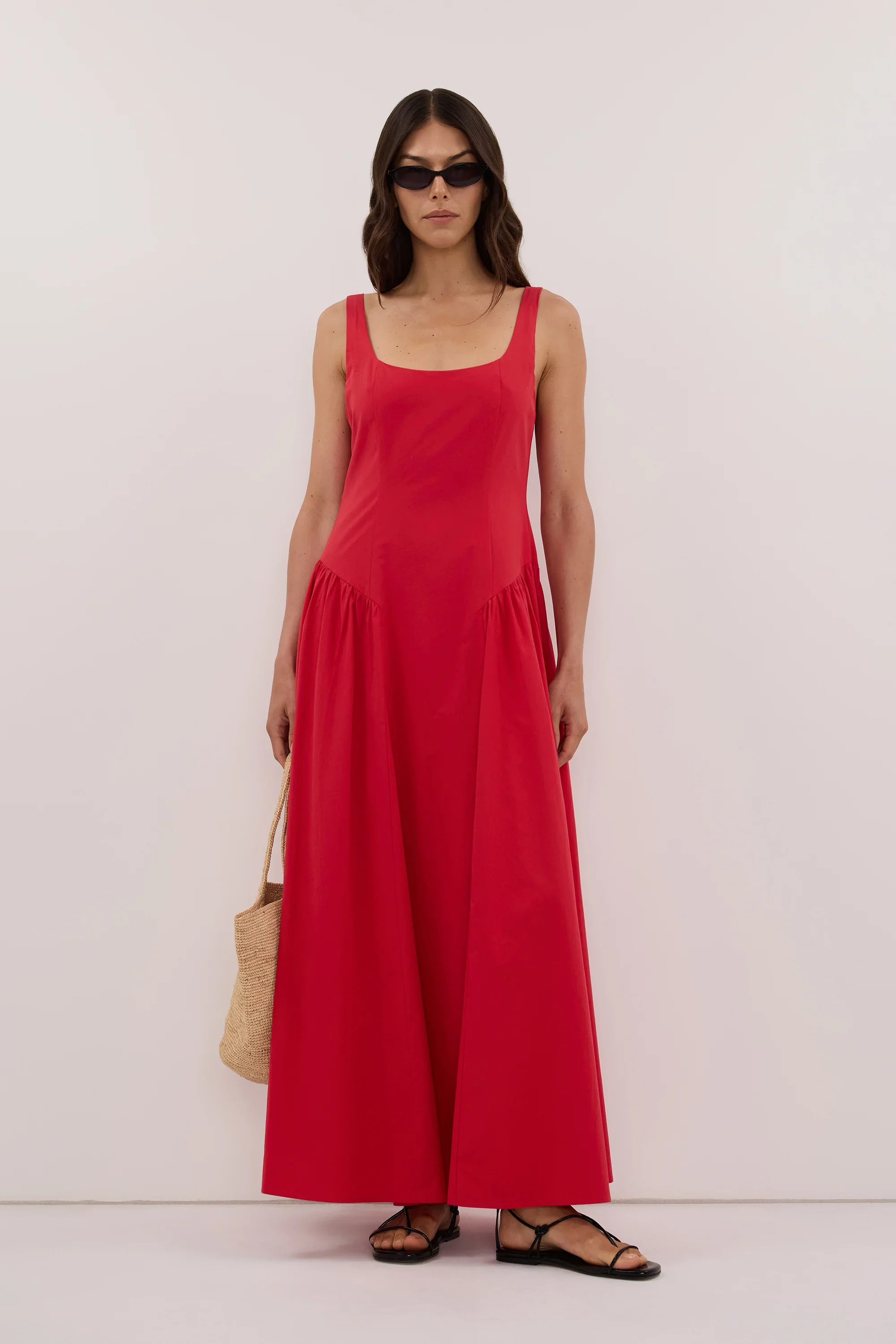 DFS111548RED.300_10.webp