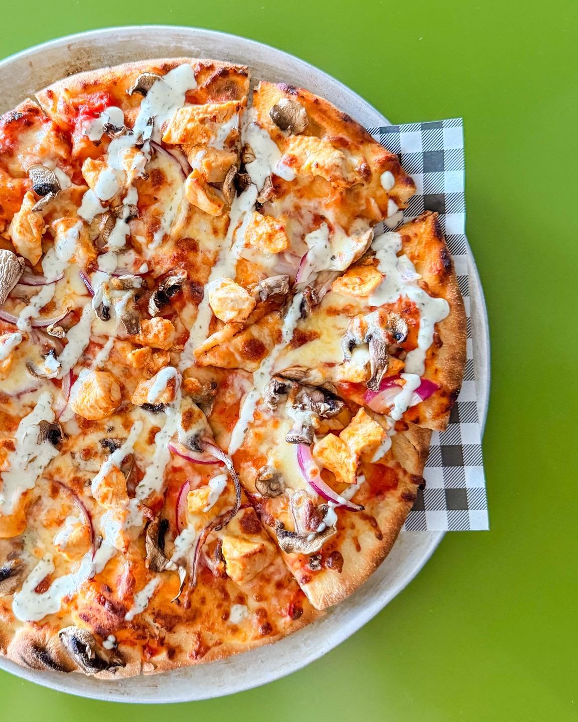 The footy&rsquo;s on, the pizzas are hot and the beers are cold 🍻

Catch the game live and loud in the Public Bar tonight at Central Lane.

www.centrallanehotel.com.au