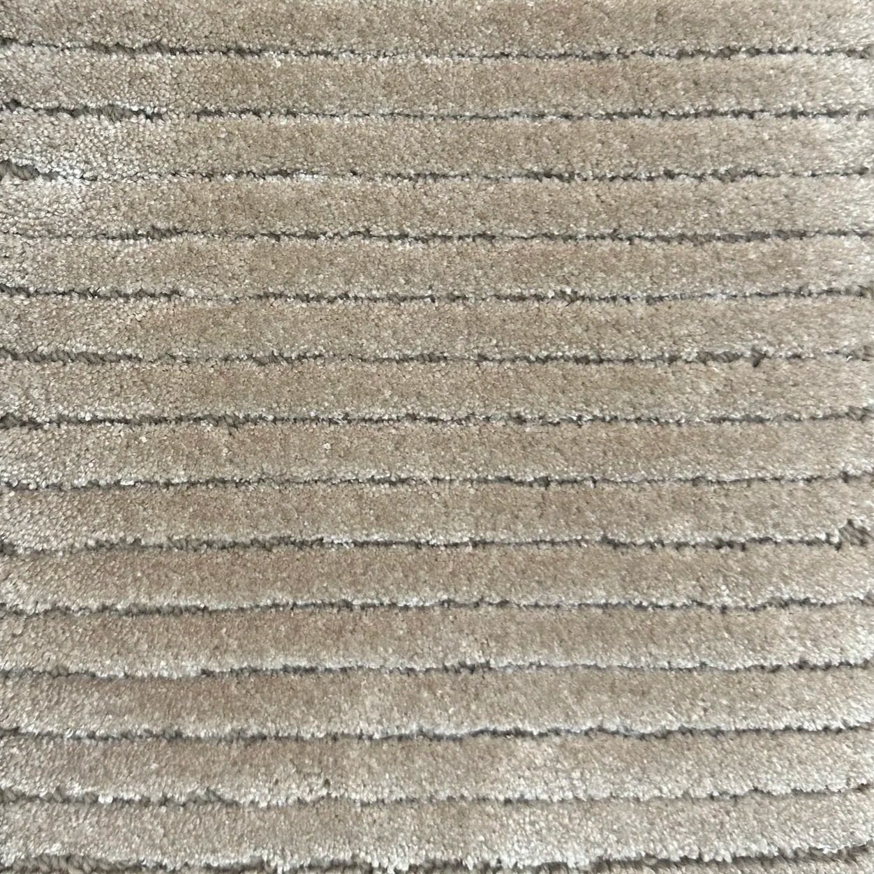 Tapis Rows 2 Tuft Loop