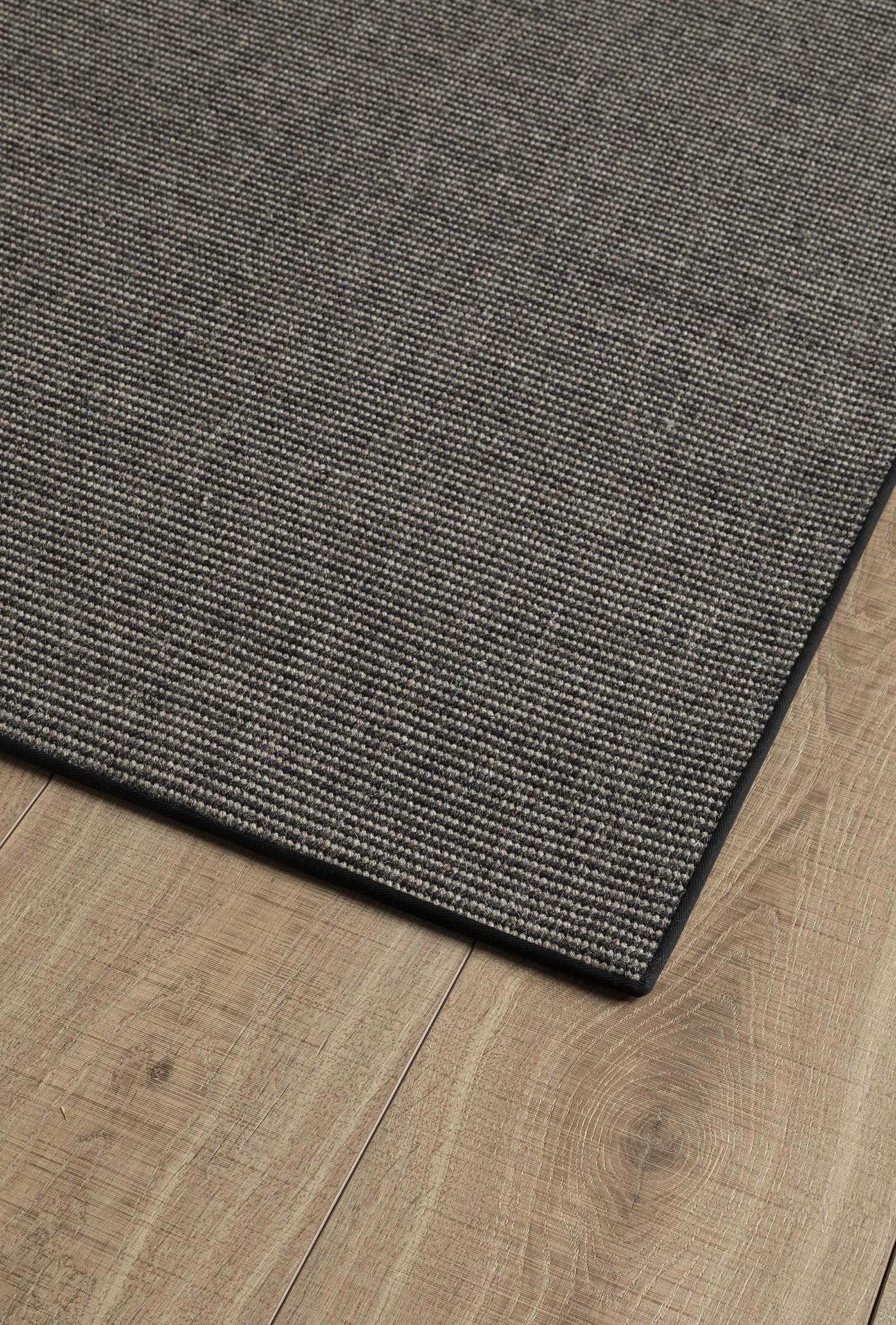 Knitwit Three with subtle edge by Hibiscus PR1.jpg