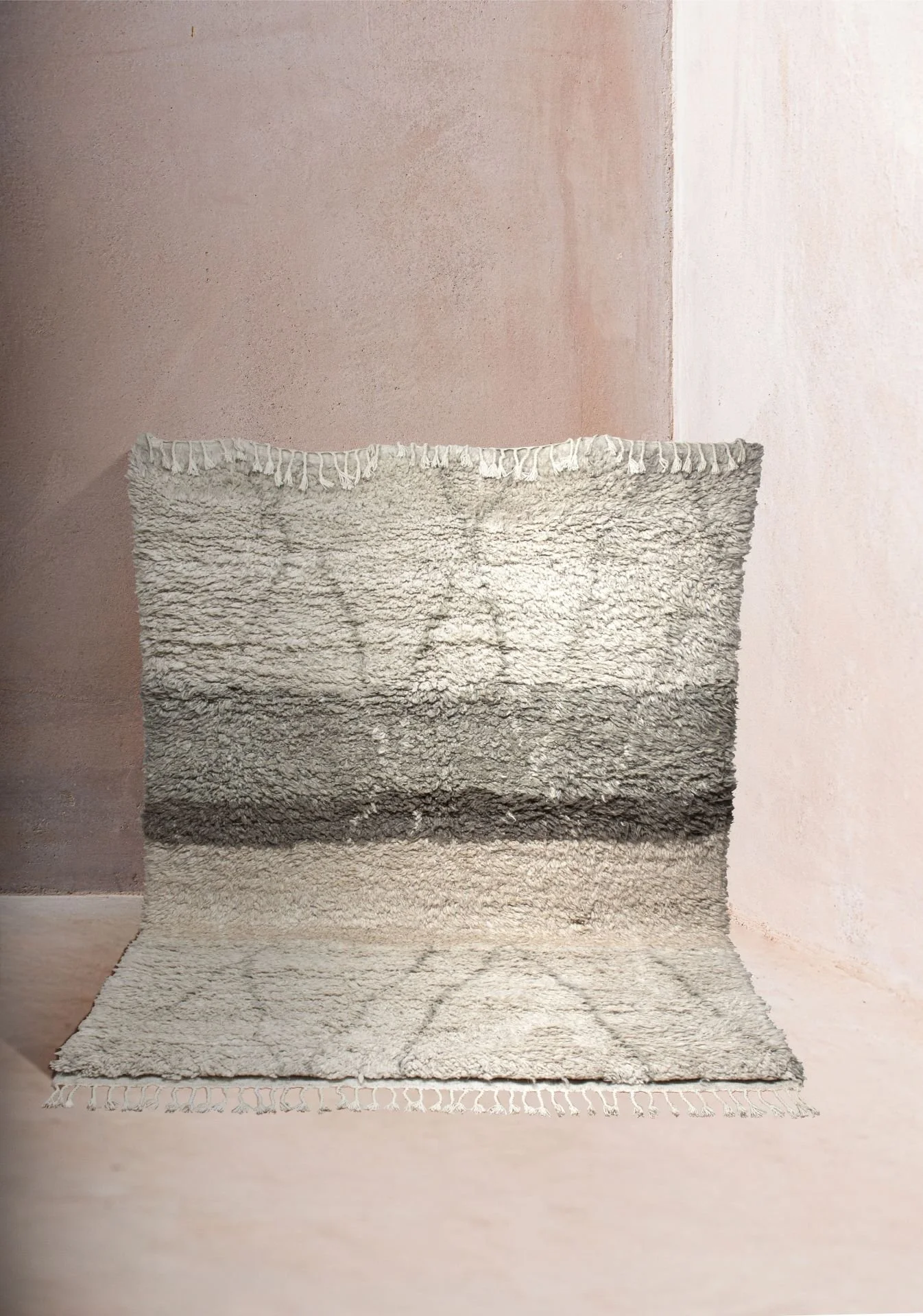 6_60_desert_silence_1920x1920.jpg