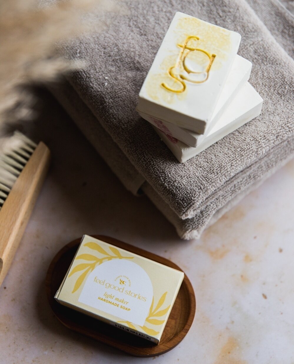 A favourite of ours for the sunny days - our Light Maker soap bar. 🌞✨ ⁠
⁠
The uplifting energies that you will received from this lemongrass scented soap bar will leave you feeling energized and radiating. With a goal to lift you to elevated state, 