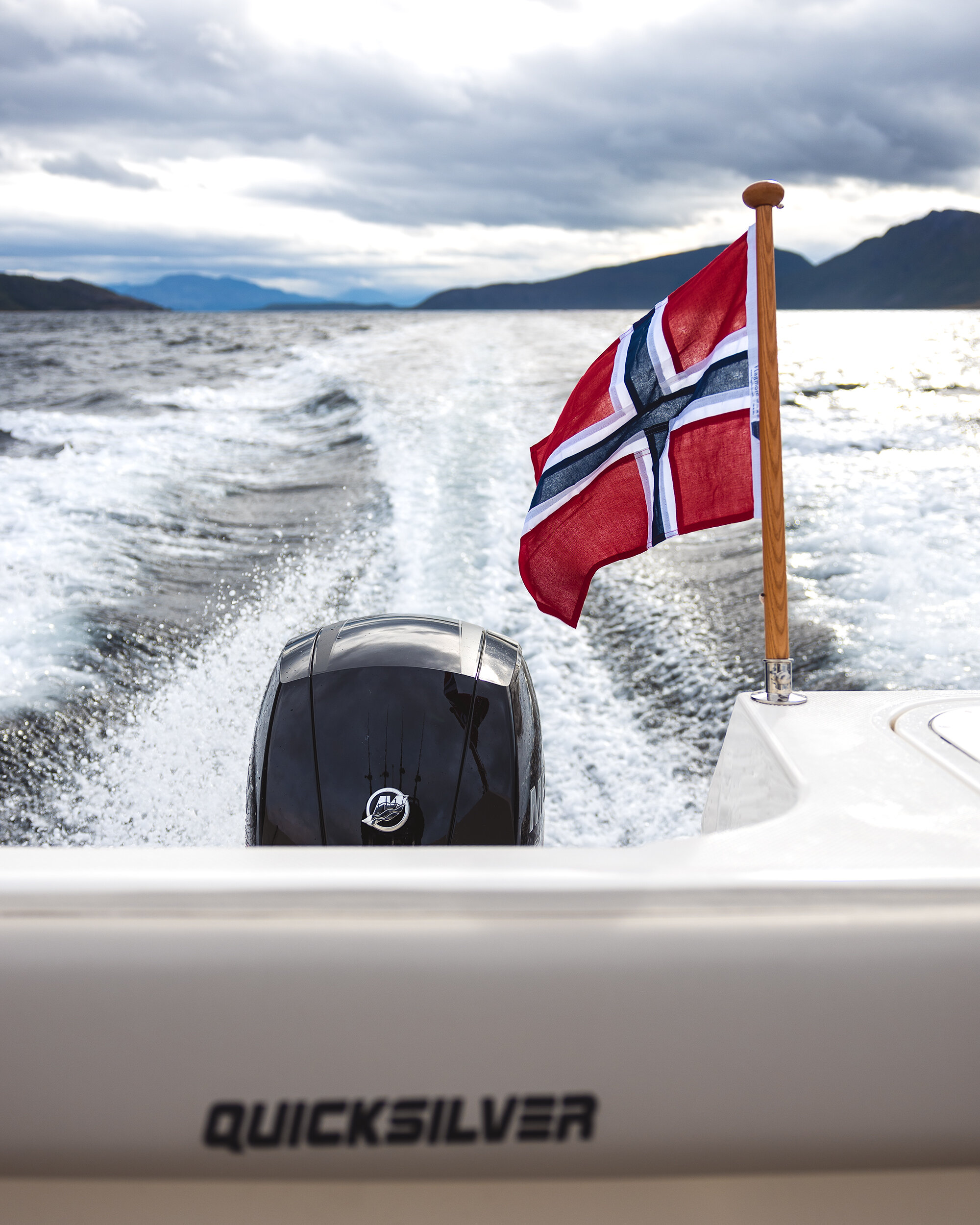 ArcticWaters004.jpg