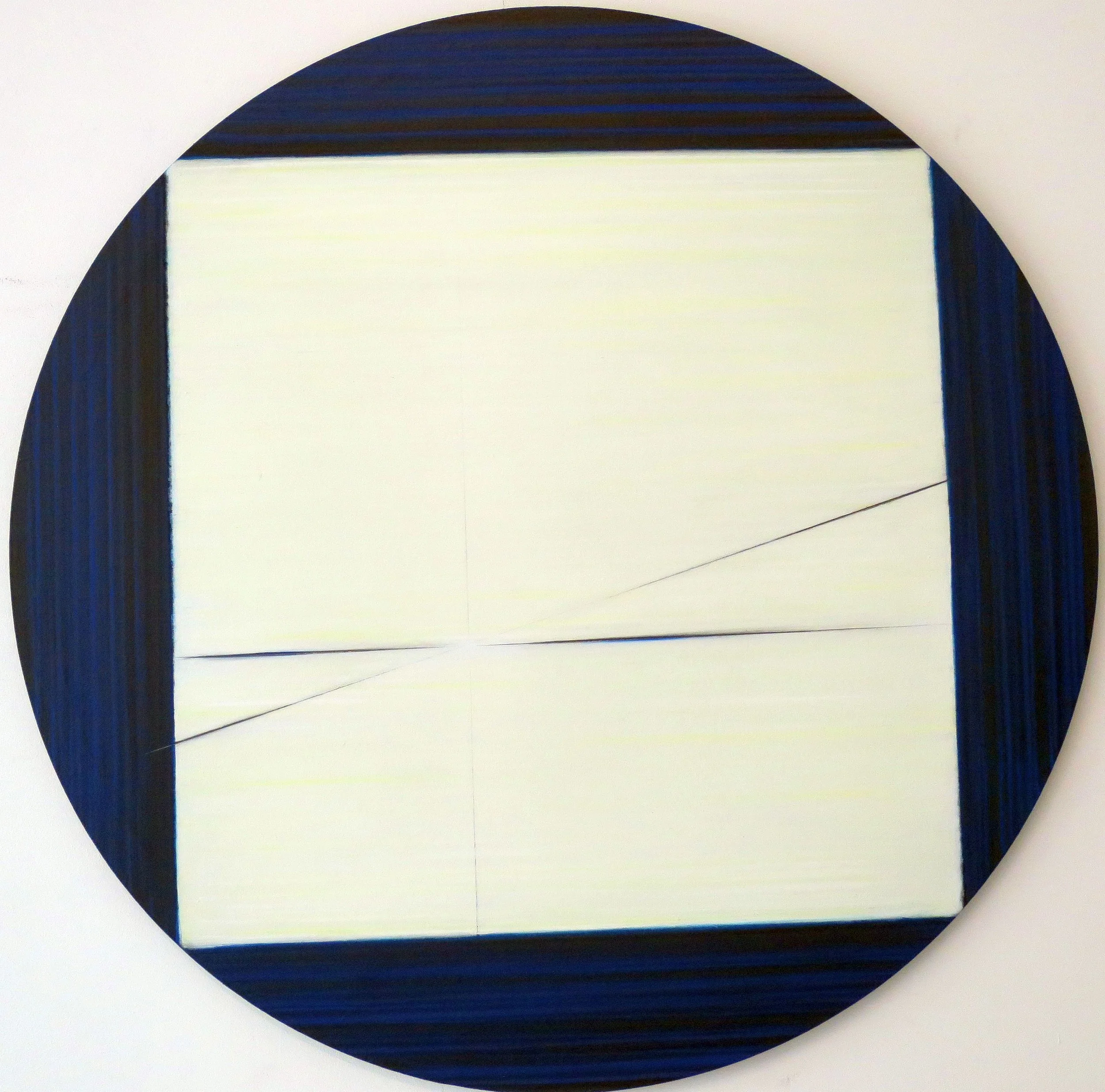 1. Christiane Gossel F#44 diameter 80cm, gesso, pigment grafiet on cotton, 2023.jpg