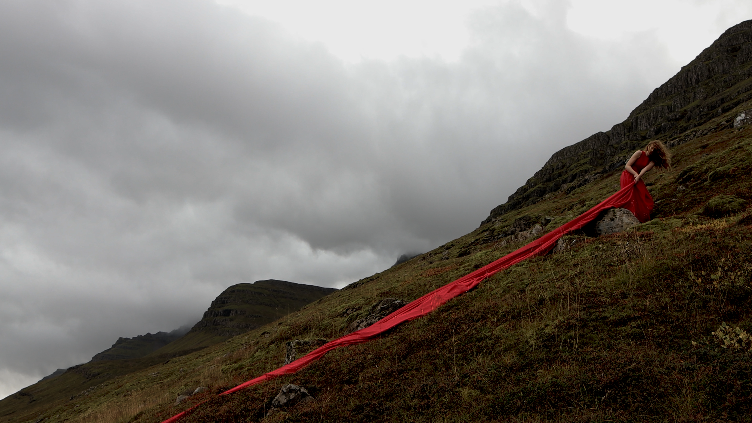 Janine van Veen - SISYPHUS.png