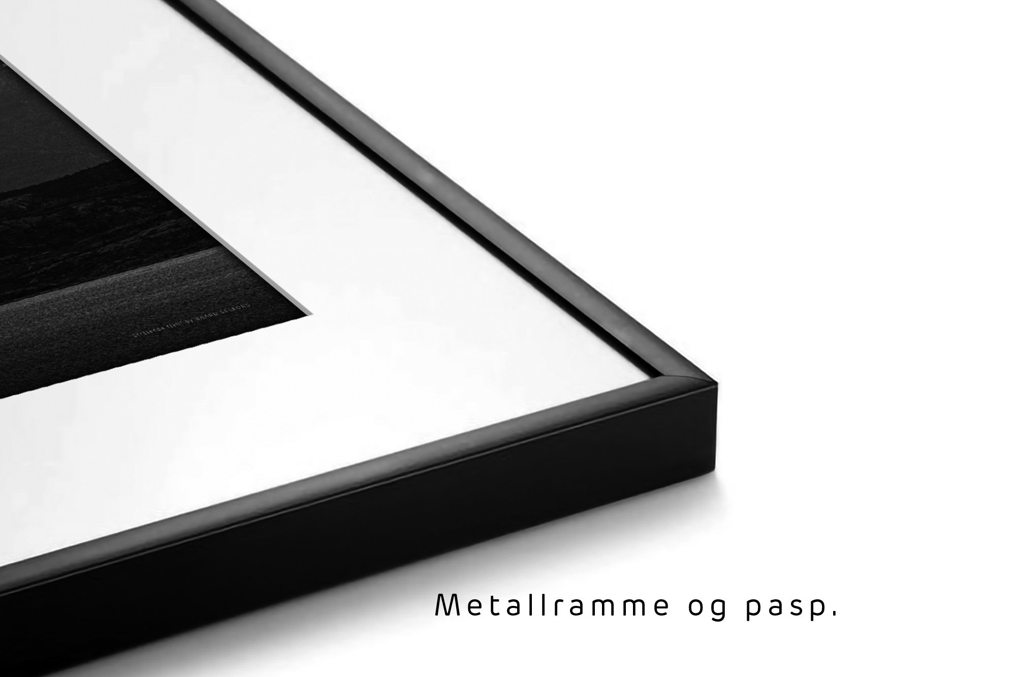 Sort metallramme med pasp.jpg