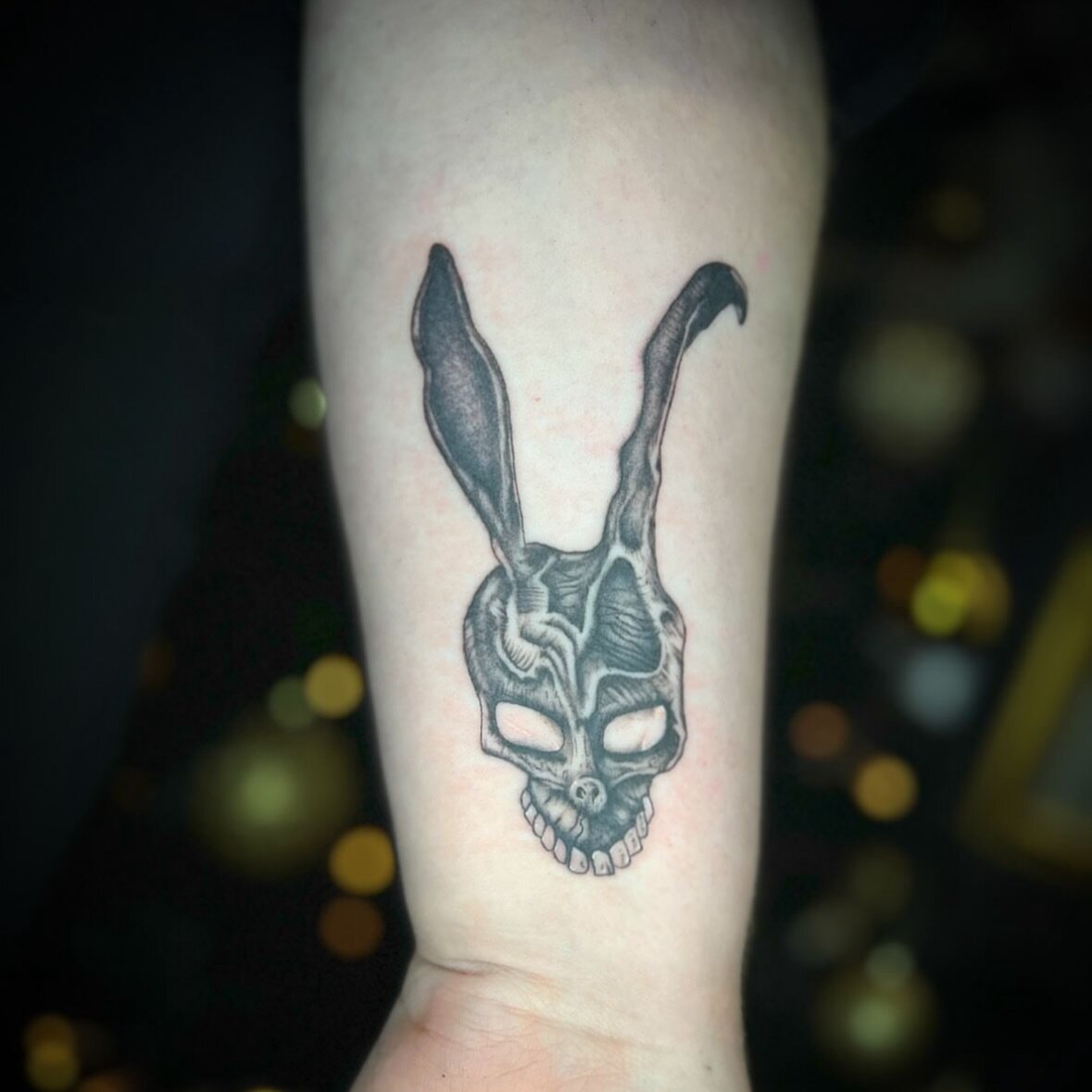 Awesome Donnie Darko piece by @gfoxtattoos 
.
.
.
.
.
.
,
,
.
Newcastle under Lyme appointment only tattoo studio, DM or fill out the enquiry form in my bio for enquiries.
.
#tattoo #blackworkers #dotwork #donniedarko #donniedarkotattoo #franktattoo 