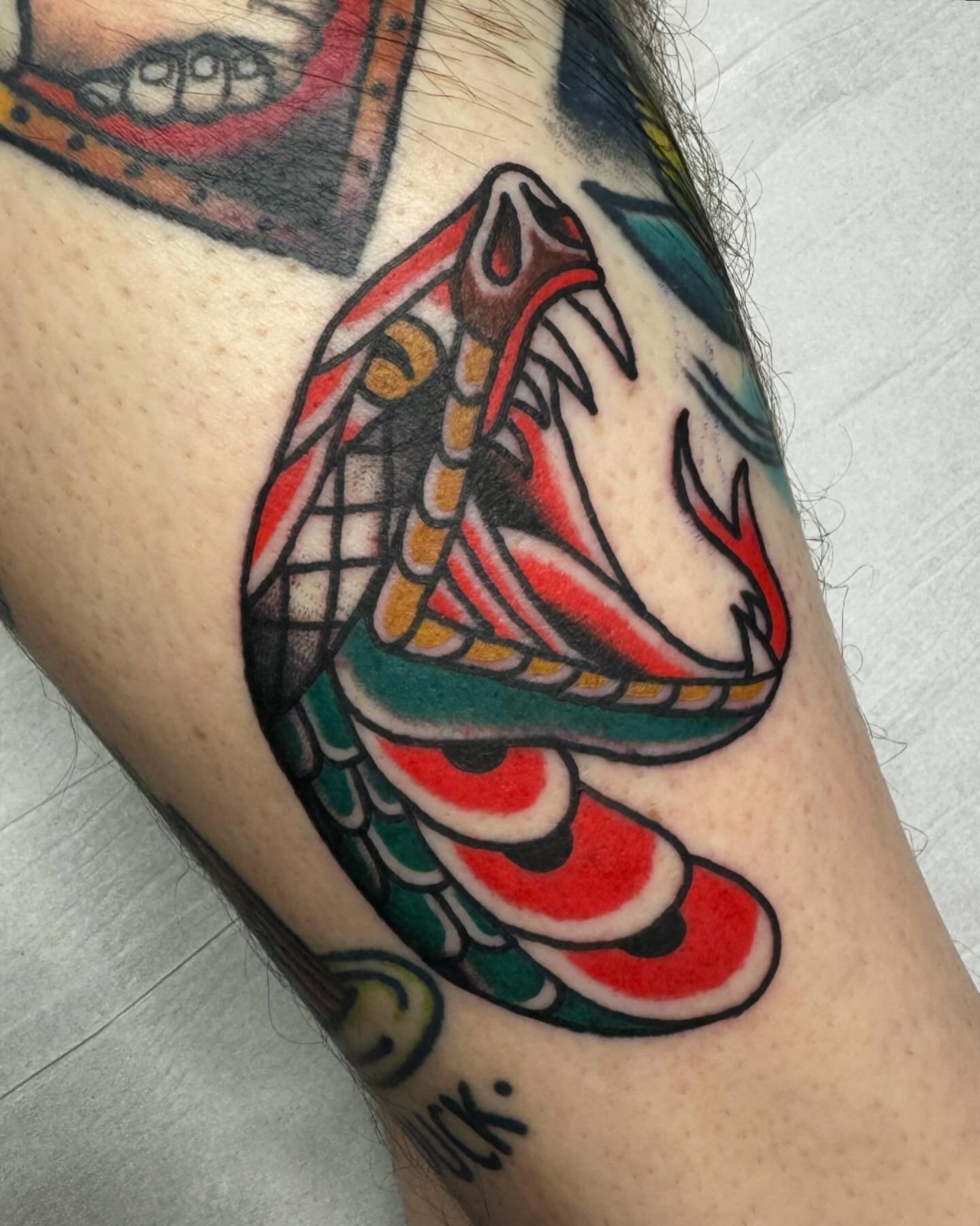 Couple of fun ones for my mate, cheers Mark!
.
.
.
.
,
#traditionaltattoo #traditionalsnake #colourtattoo #tradtattoo #stokeontrenttattoo #whyarentyouatthebarrackstattoostudio
