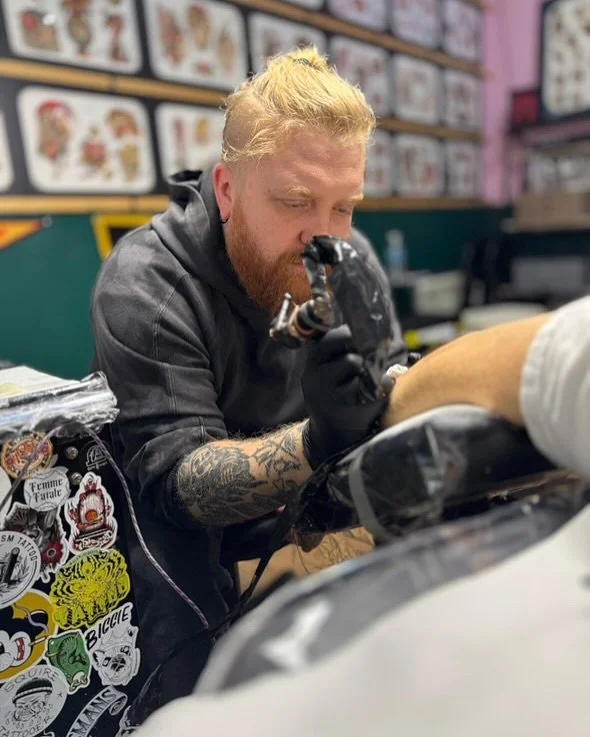 Some recent flash by @kylecartlidgetattoo all available to tattoo
.
.
.
.
.
#traditionaltattoo #anericantraditional #oldschooltattoo #boldtattoo #tattooflash #tattooideas #stokeontrent #staffordshire #uktattoo
