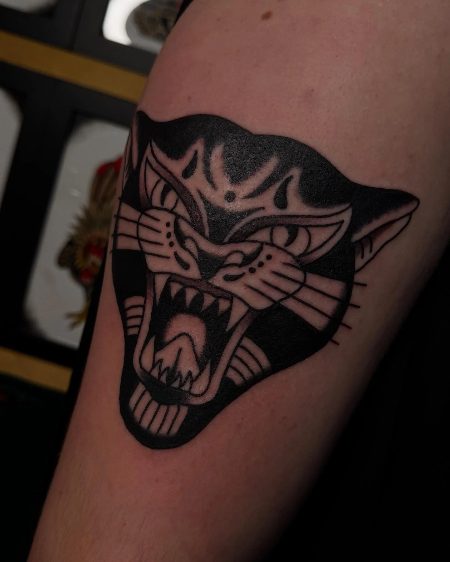 No gimmicks, just cool tattoos, it&rsquo;s our 4th birthday soon! Massive thanks to everyone that gets tattooed, buys prints and merch, we can&rsquo;t thank you enough for keeping us busy doing what we love! 🖤 
Viva L&eacute; Newcastle
.
.
.
:
.
#tr