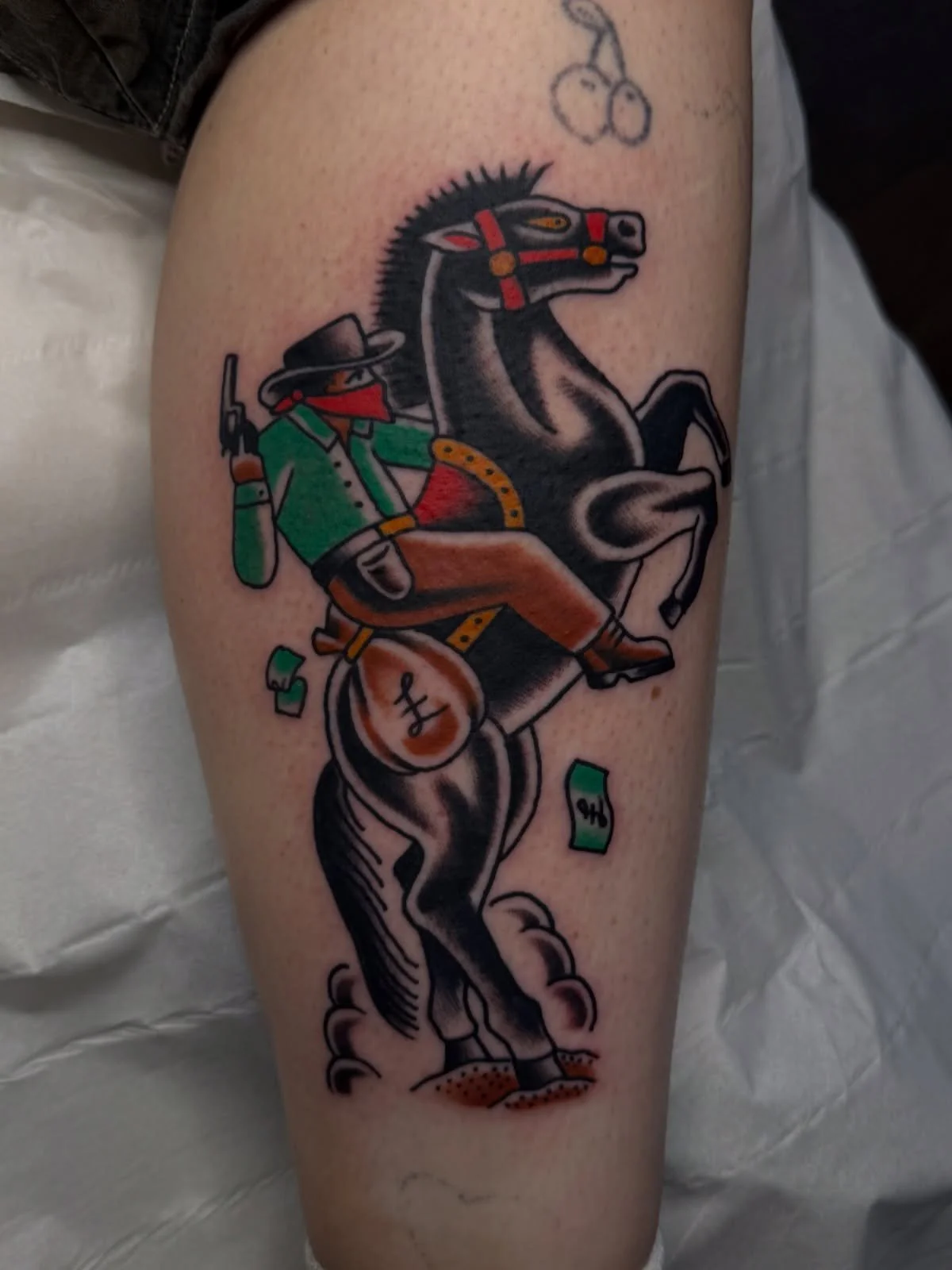 Tax man from today, done a load of cool ones today for Charlotte, but ya know ya gotta drip feed the gram sometimes. Proper enjoyed this one, only a couple of spaces left in October drop us a message to get something booked.
.
.
.
#traditionaltattoo