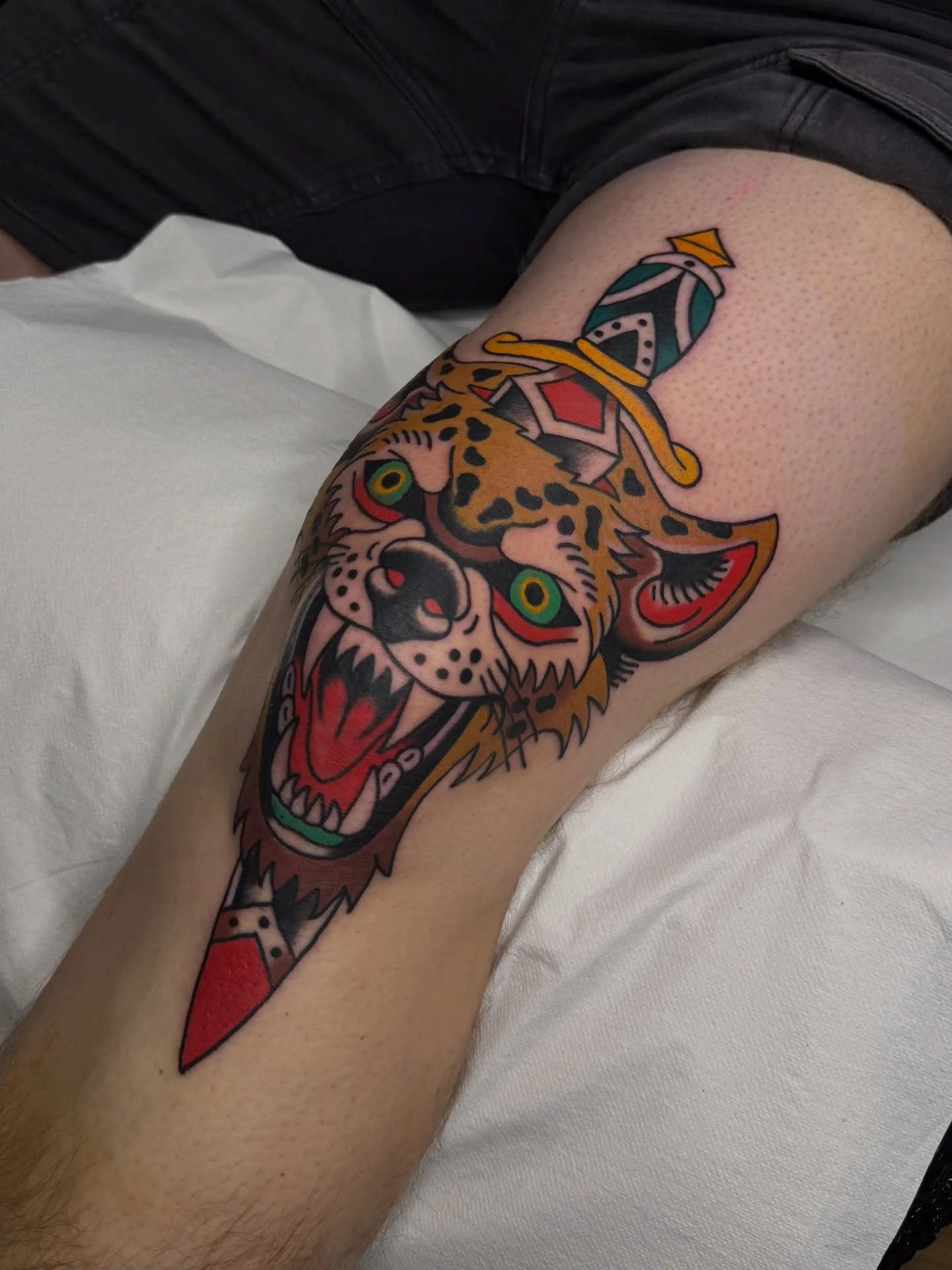 A few recent tattoos I&rsquo;ve done, I have a handful of dates left in March and also booking April, get in touch by DM or email to discuss and book, nice one!
.
.
.
#traditionaltattoo #tradtattoos #tradflash #tattooflash #stoketattooartist