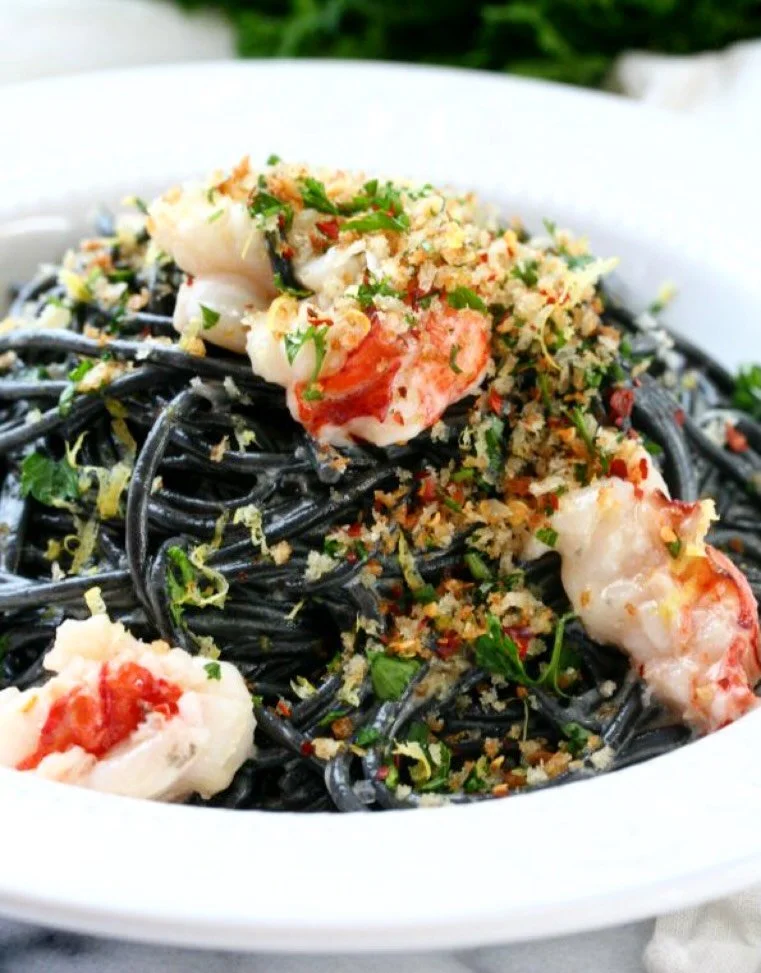 If you&rsquo;ve been looking for a sign to treat yourself&hellip; this is it. 🍷✨

This Wednesday&rsquo;s pasta special:
Squid ink linguini al limone with langostino tails, preserved lemon, and a savory parmesan crumb.

We&rsquo;ll been pouring, plat