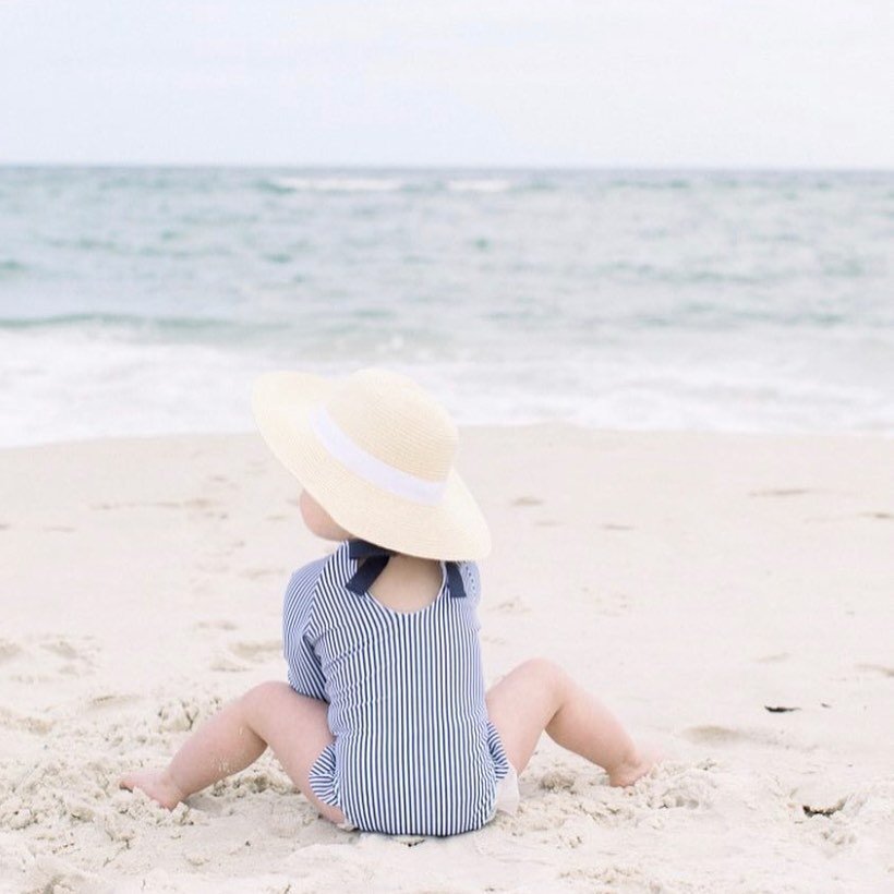 &ldquo;Oh, and it&rsquo;s all overdue, spending time just me and you, the pulpit and pew where I was saved&rdquo; - @mirandalambert 

this will forever be one of my favorite pictures of Jo on the beach I was raised on. I&rsquo;ve loved @minnowswim fo