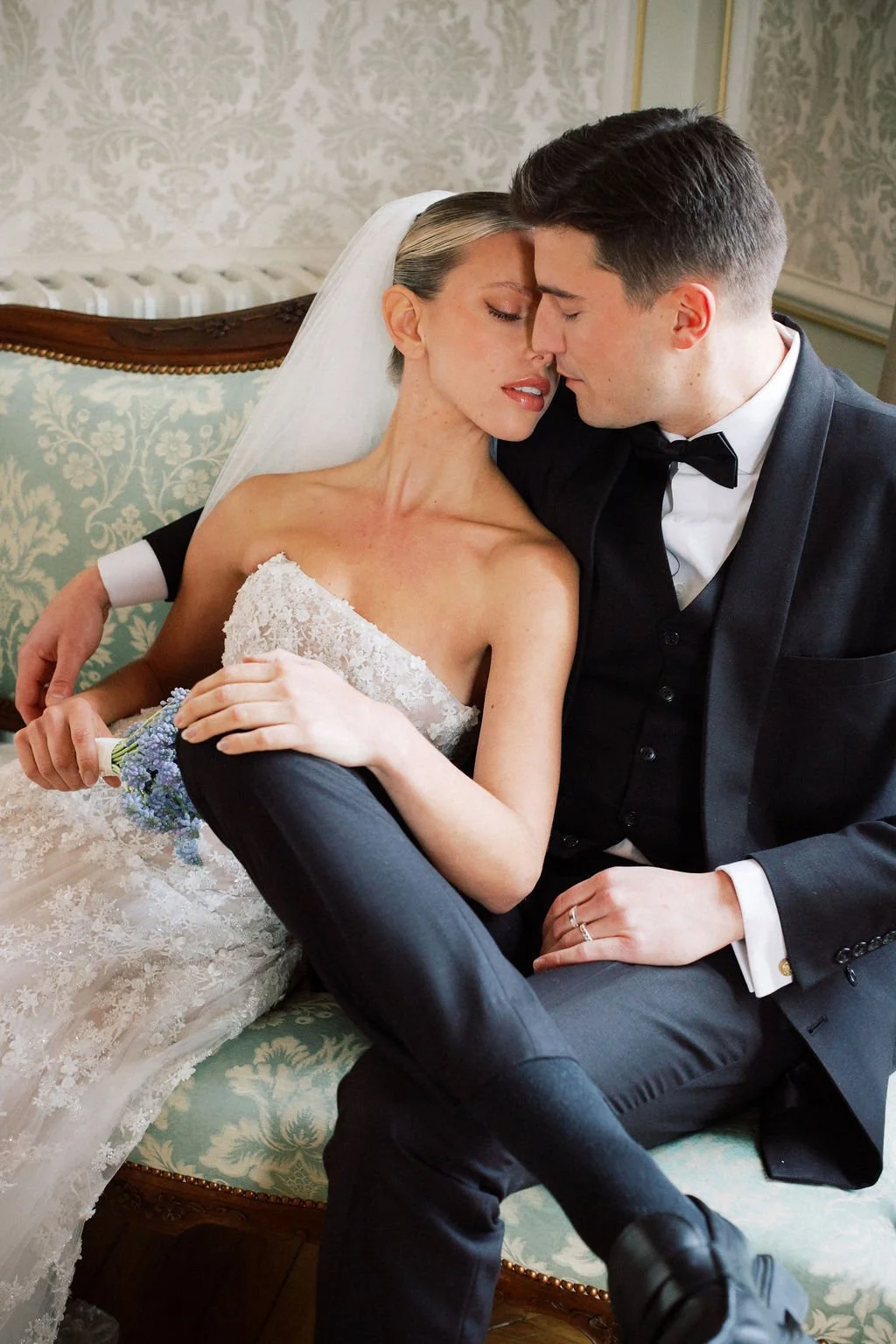 Vivianne & Yannick | Photographe : Celine Chan | Floral design & DA : Esther Lamarche