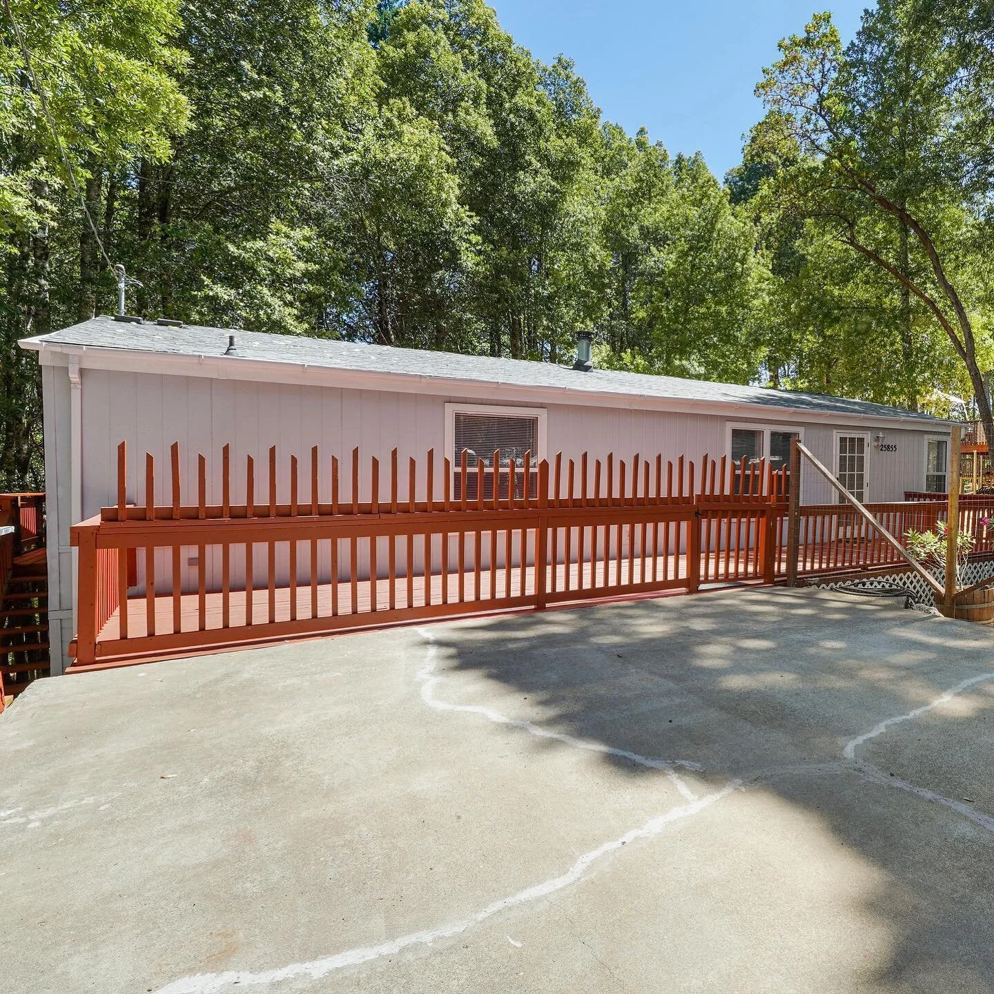 🌲 PRIVATE BROOKTRAILS FAMILY HOME 🌲 

🧨 25855 Bear Lane in Willits/Brooktrails is the Nicoll Team&rsquo;s newest listing! Nestled in the privacy of the woods, it&rsquo;s a comfortable home for any family!

🧨 Get an in-depth look at this home in t
