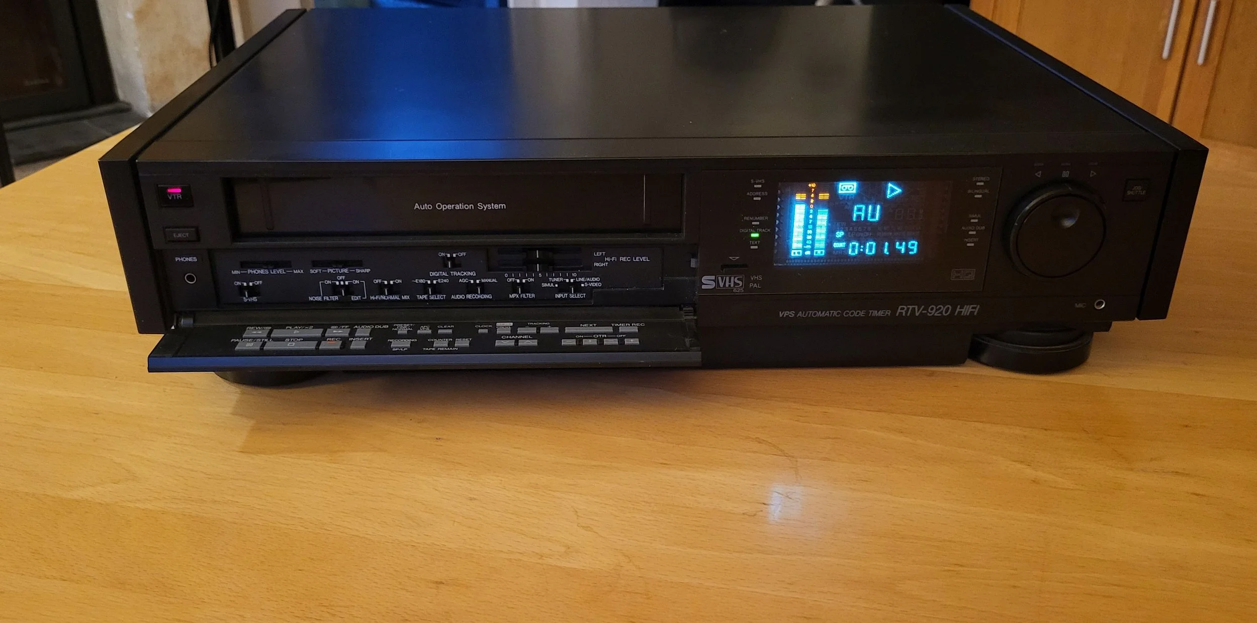 RTV-920_Front_4.jpg