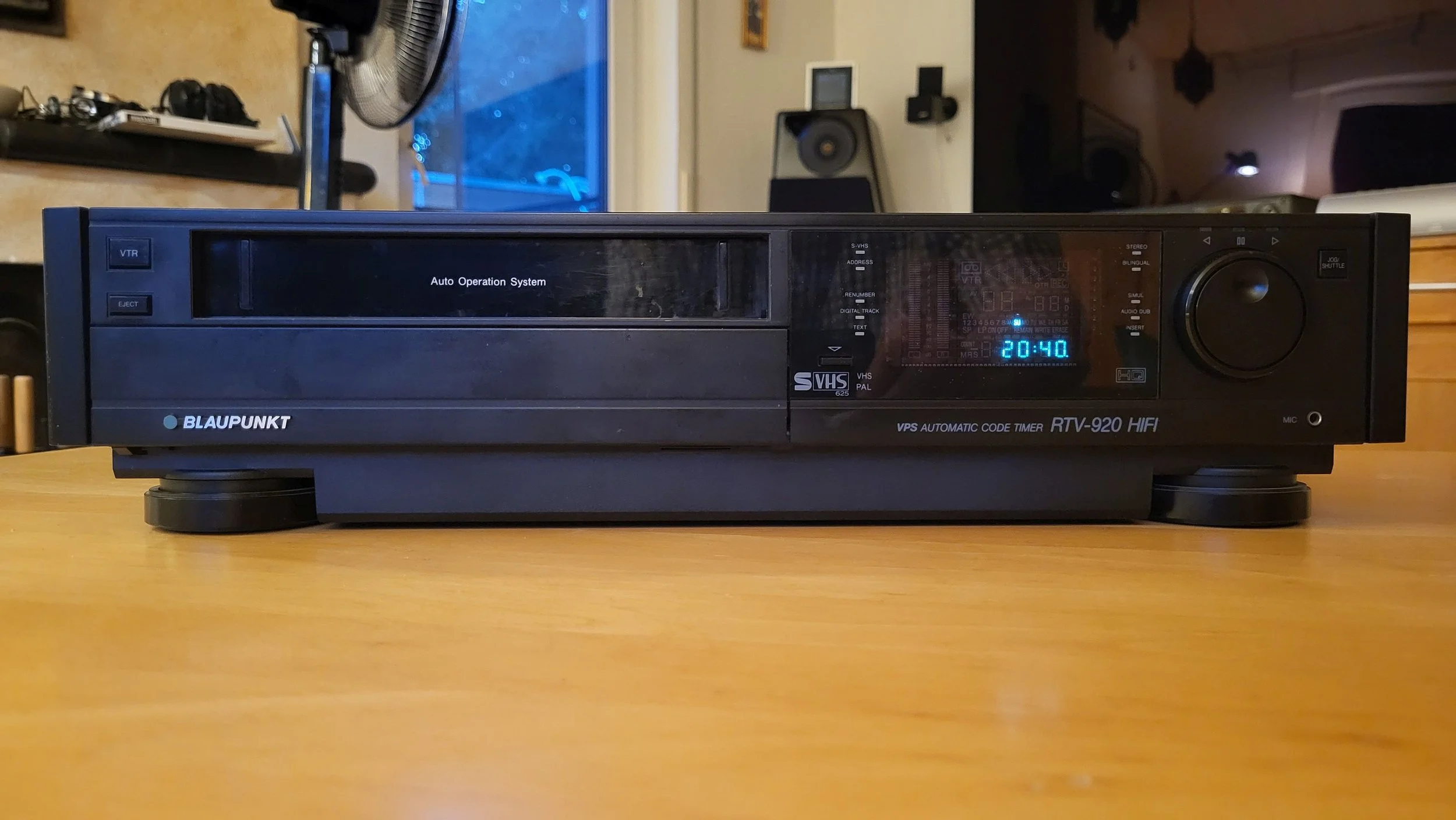 RTV-920_Front_1.jpg