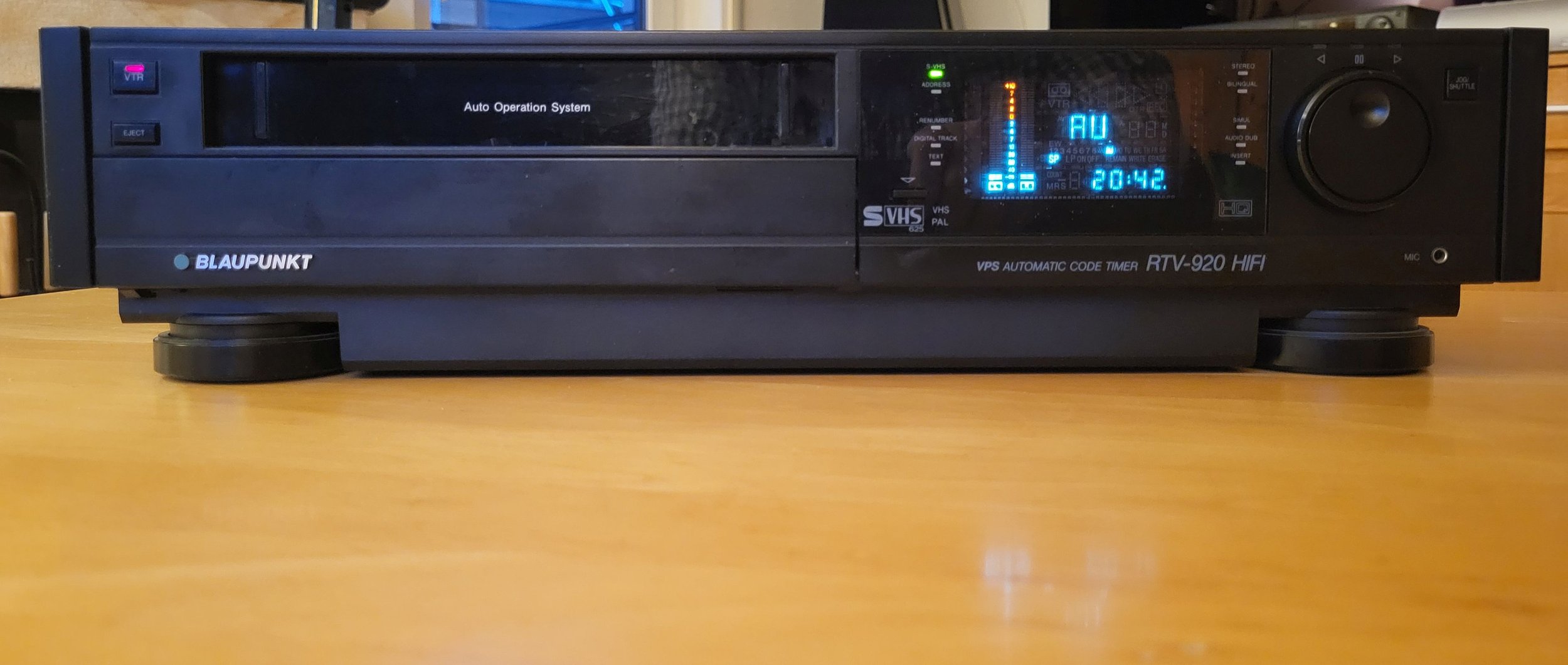 RTV-920_Front_2.jpg