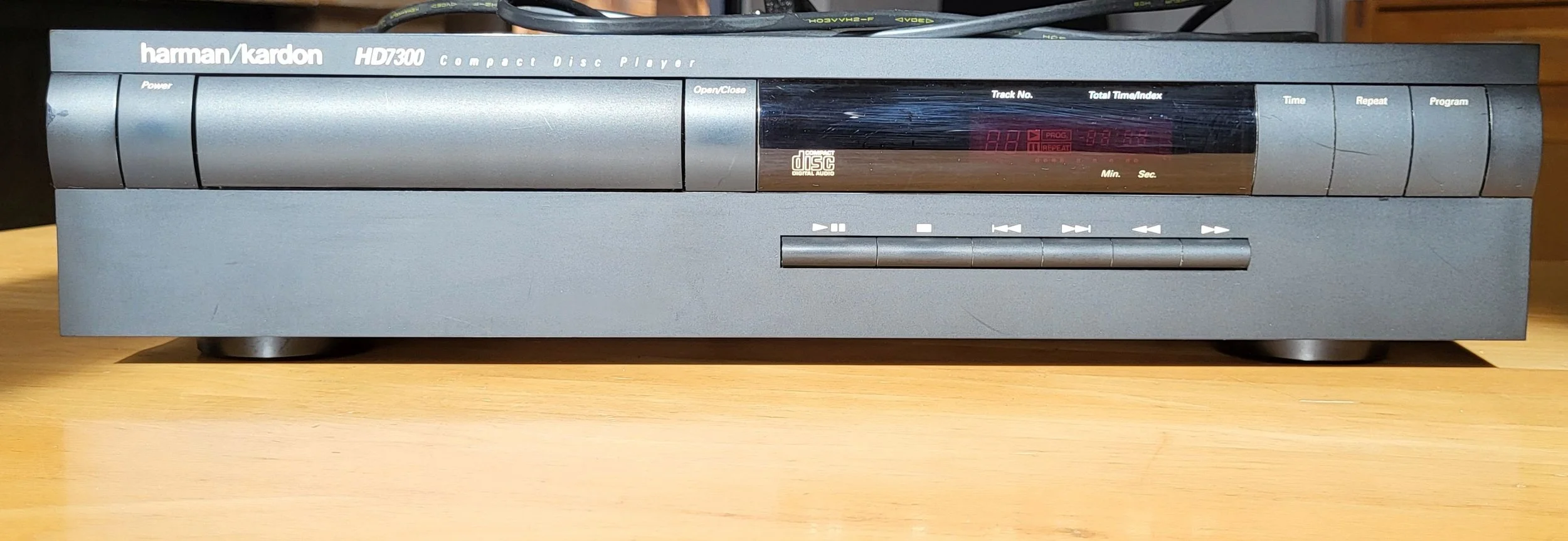 7300_Front1.jpg