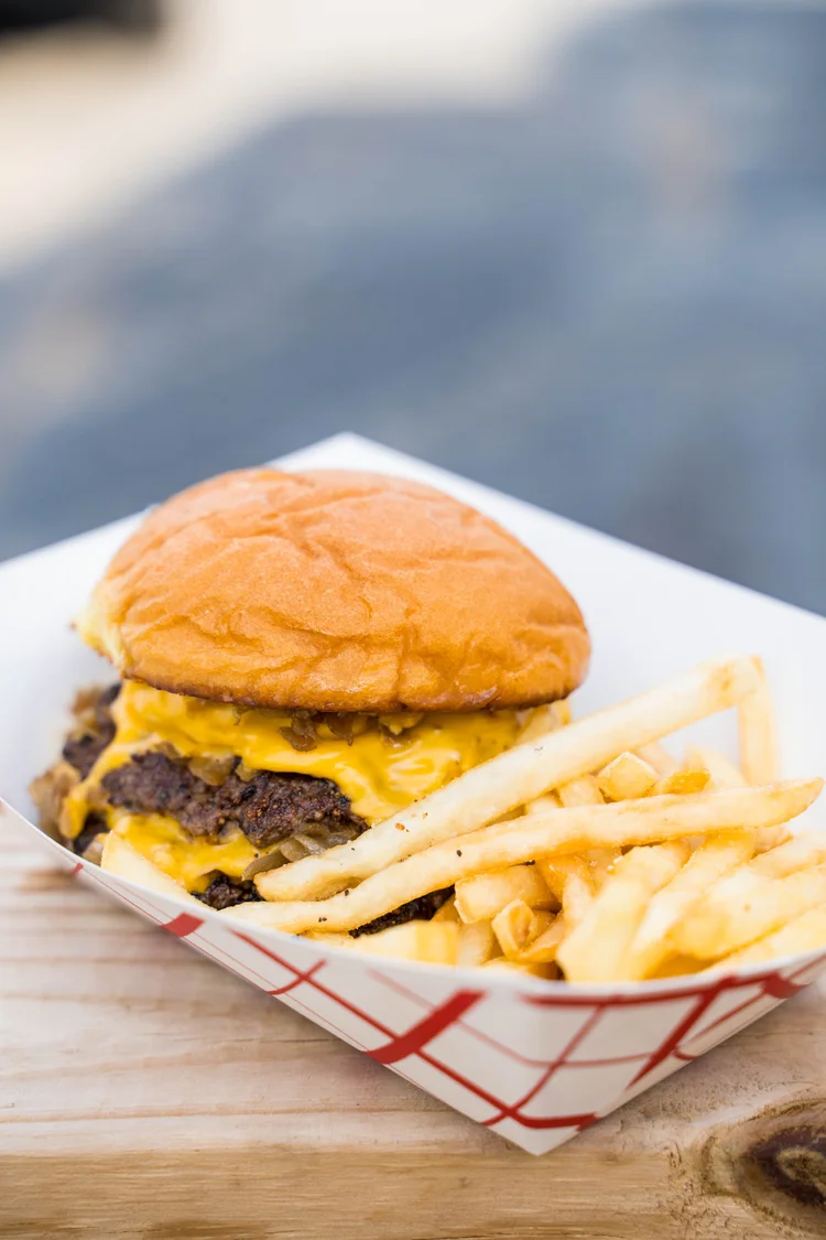 Mattys Pattys - Serving Anderson's Friendliest Burger