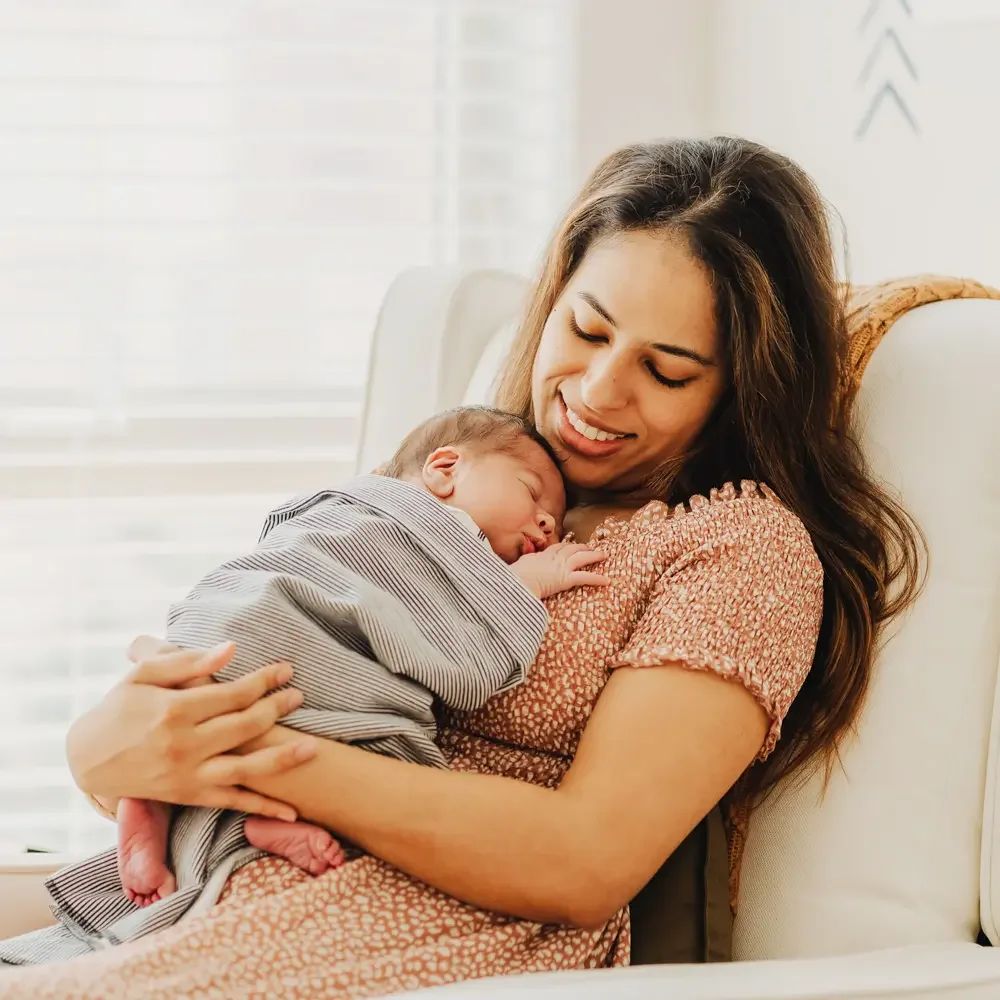 Postpartum Doula vs. Night Nurse: What's the Difference?