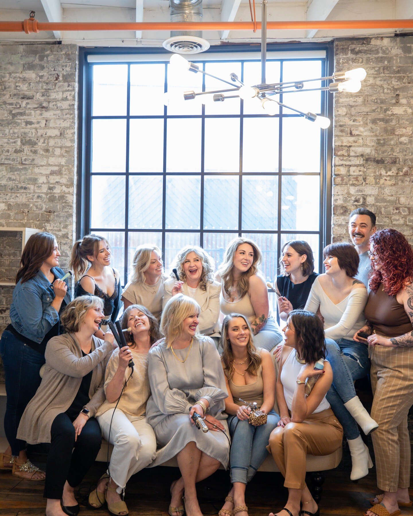 The Beauty Patrol Team 2023

Incredible humans inside and out ❤

This team of hair and makeup experts makes my world go round during photo shoots. They bring light and levity into busy mornings with clients, capture THE best BTS clips, and will help 