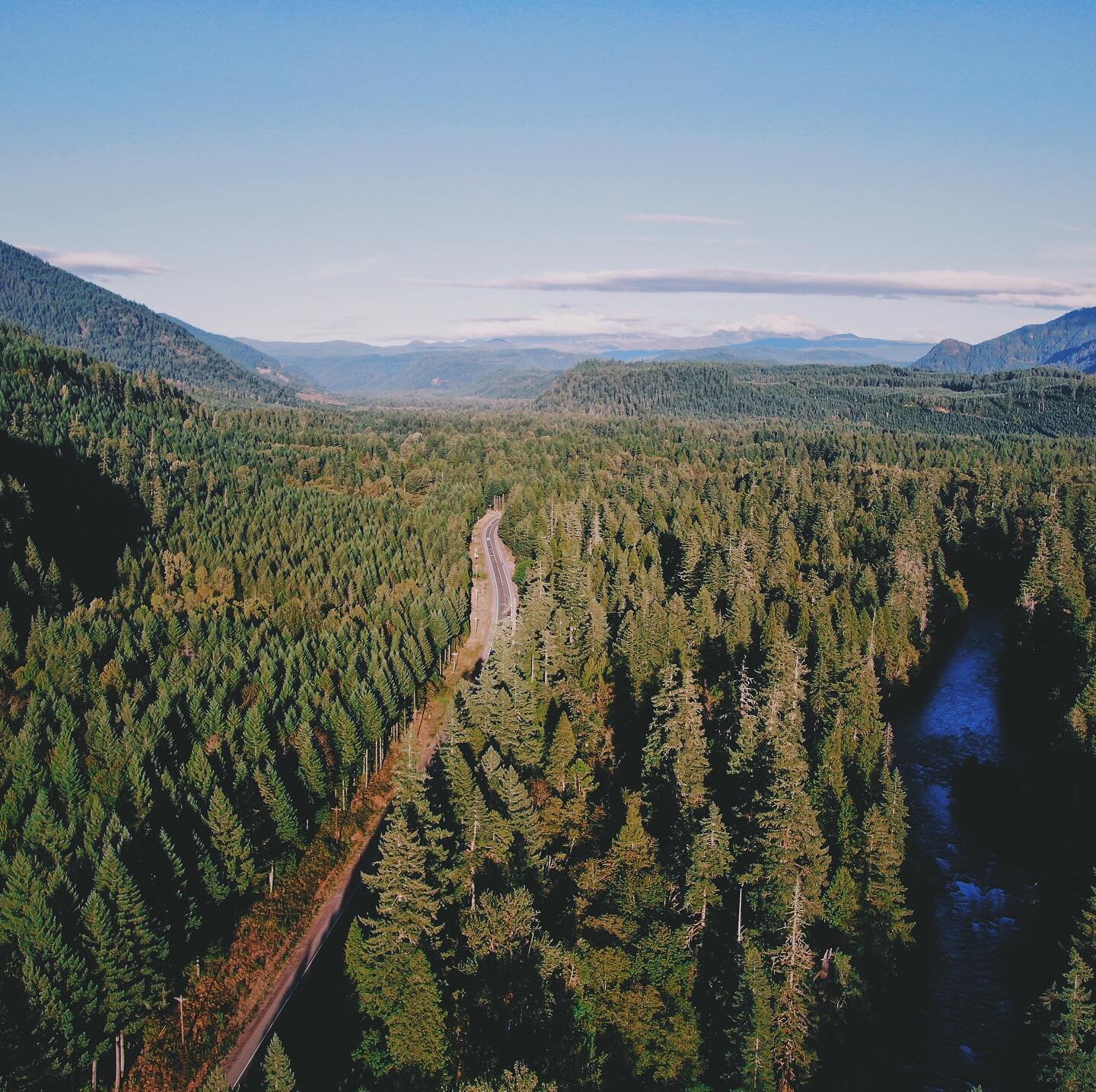 Happy Earth Day! We are constantly in awe of our planets beauty and are grateful that so much of that beauty is in our backyard. .
.
.
.
#explore #pnw #mckenzieriver #cabinfever #cabinlife #exploreoregon #bendoregon #threesisters #willamettenationalf