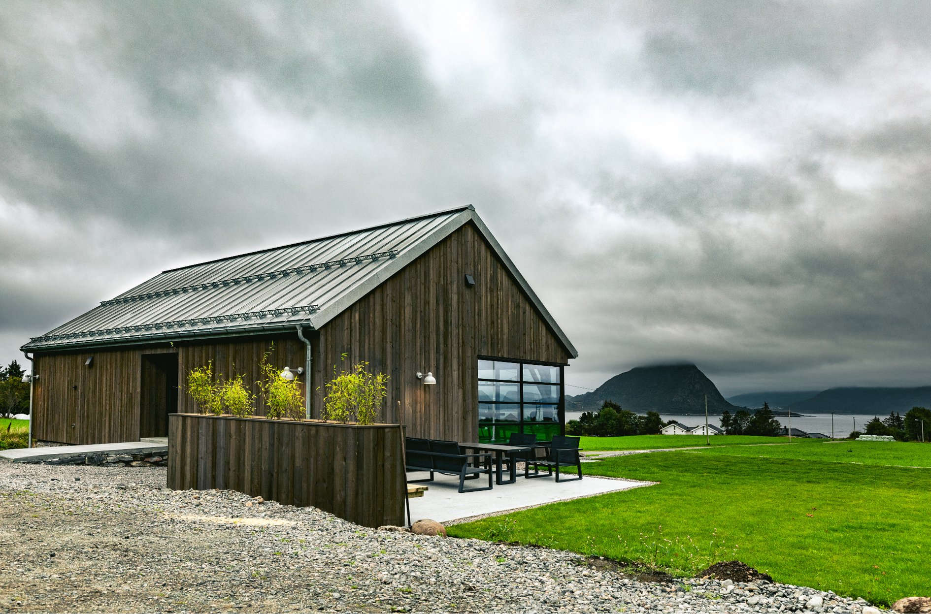  The Barn has a nice outside area with furniture, and plenty of space for party tents on the lawn. 