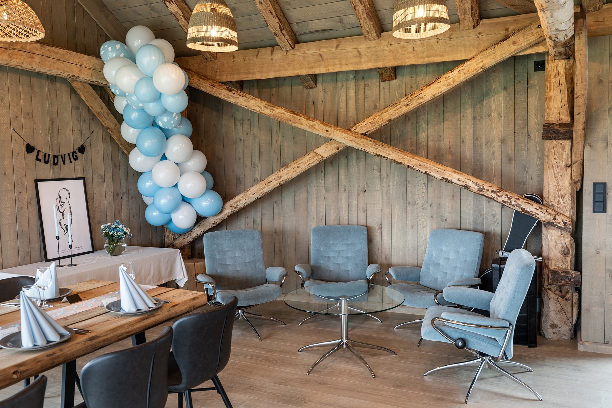  Sitting area with comfortable lounge chairs. 