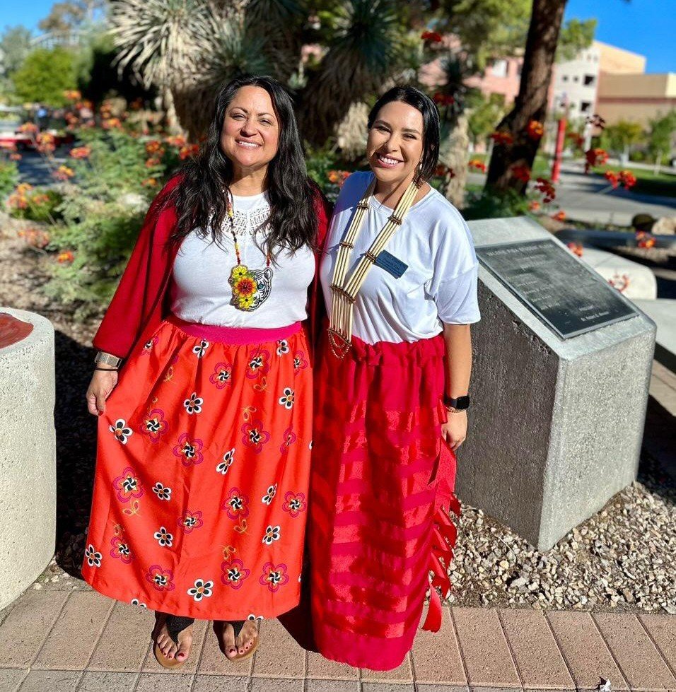 @mztiger29 wears the L A Deer Flower Power skirt in orange 🧡🌸⁠
⁠
We love to see how YOU style your L A Deer Apparel. Have an outfit photo share? DM us ✨️⁠
⁠
Photo: @tigers.i⁠
.⁠
.⁠
.⁠
#santafeindianmarket #santafeindianmarket2023 #mvskoke #shopsmal