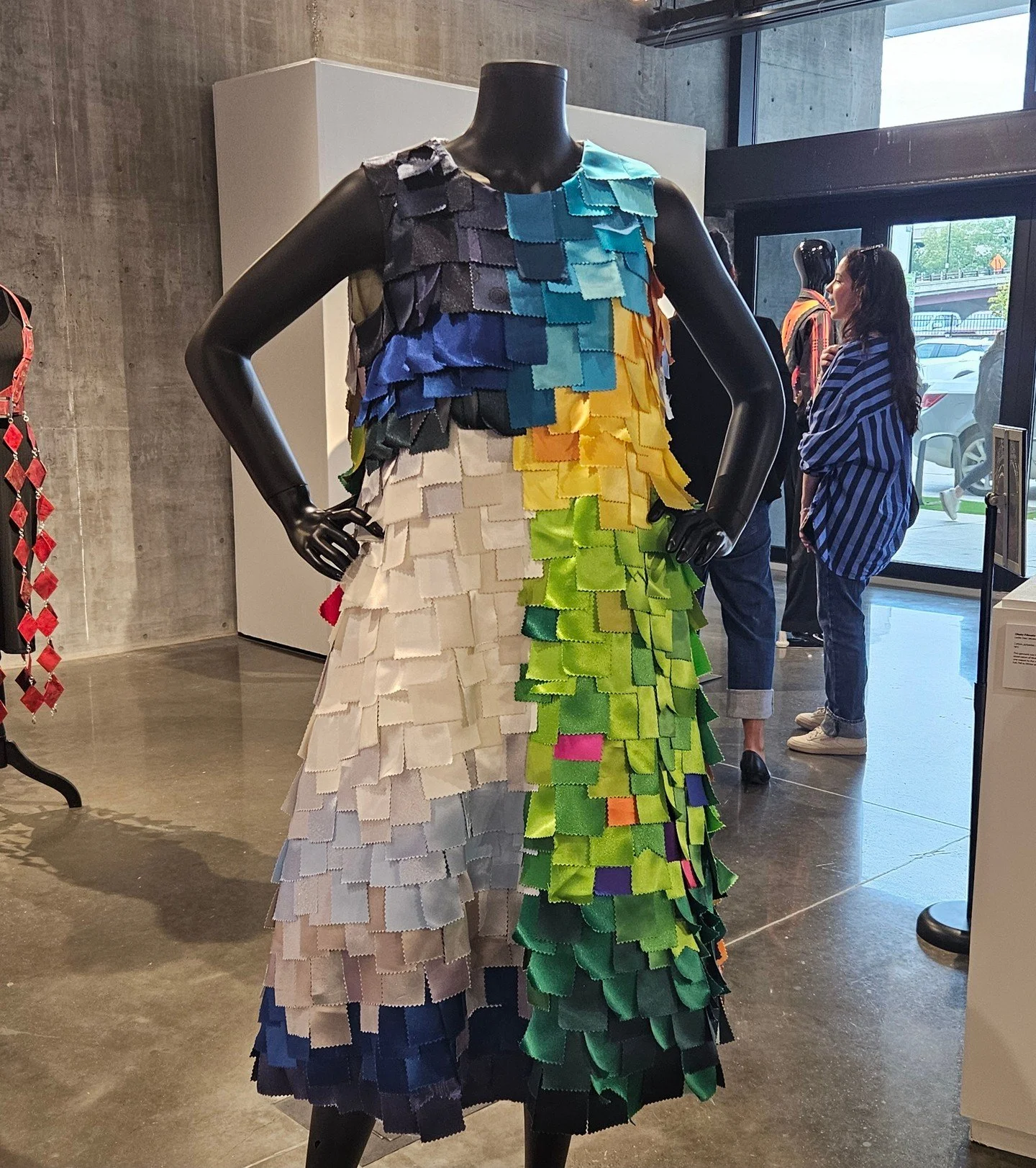 Meet a new one-of-a-kind art dress called &ldquo;Seasons Flowing,&quot; on display at the Movement exhibit in Tulsa. ⁠
⁠
This garment was inspired by the timeless flow of seasons, the observation of Mother Earth seamlessly drifting-moving-passing fro