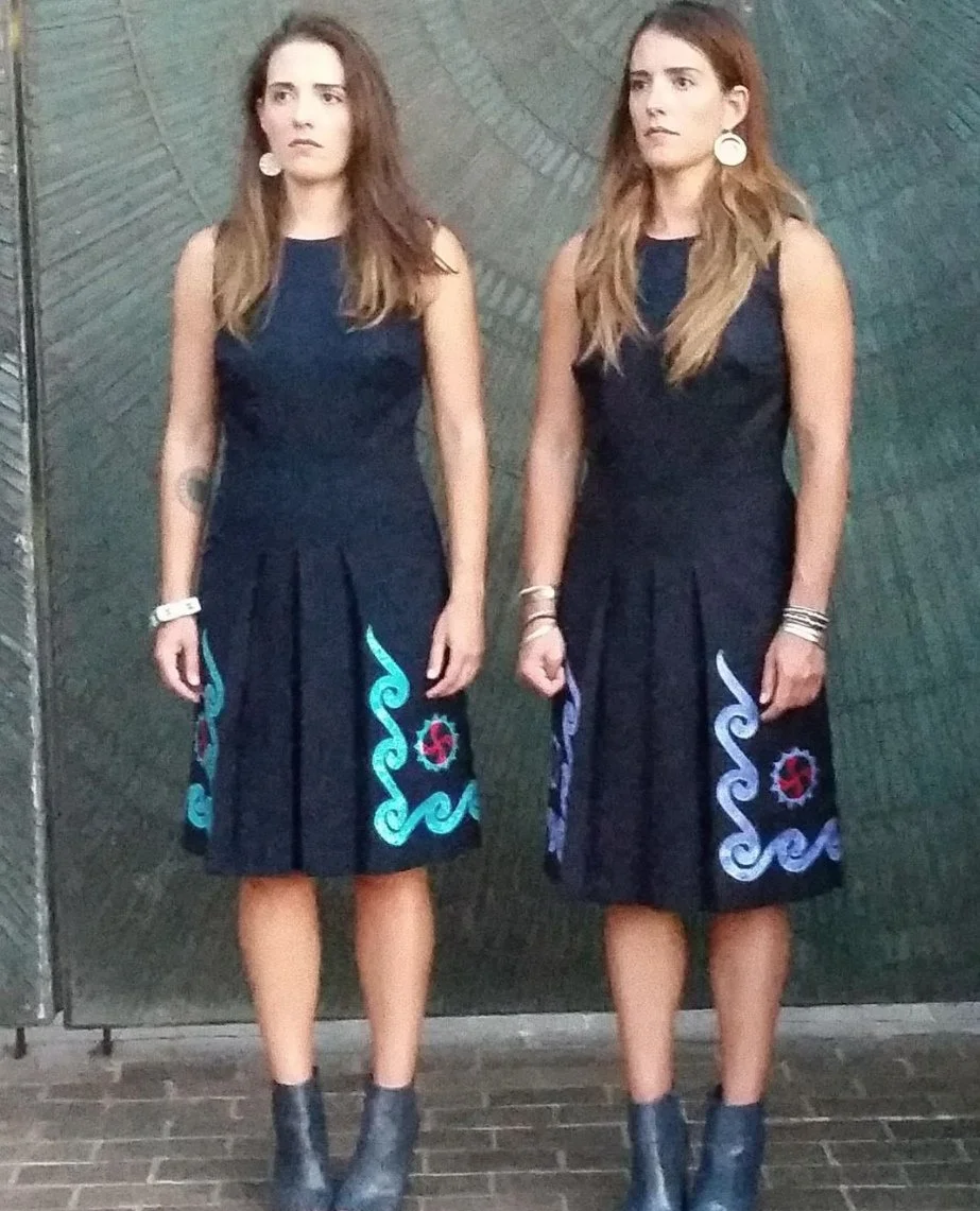 We still love a  twinning moment 💙💜 ⁠
⁠
Handmade one-of-a-kind appliqu&eacute; dresses in coordinating colors.⁠
⁠
Models: @kalshox12 and @kllangfd⁠
Photo: @benjaminoscara⁠
.⁠
.⁠
.⁠
#suncircle #nativeart #mvskoke #buynative #muscogee #indigenous #sh