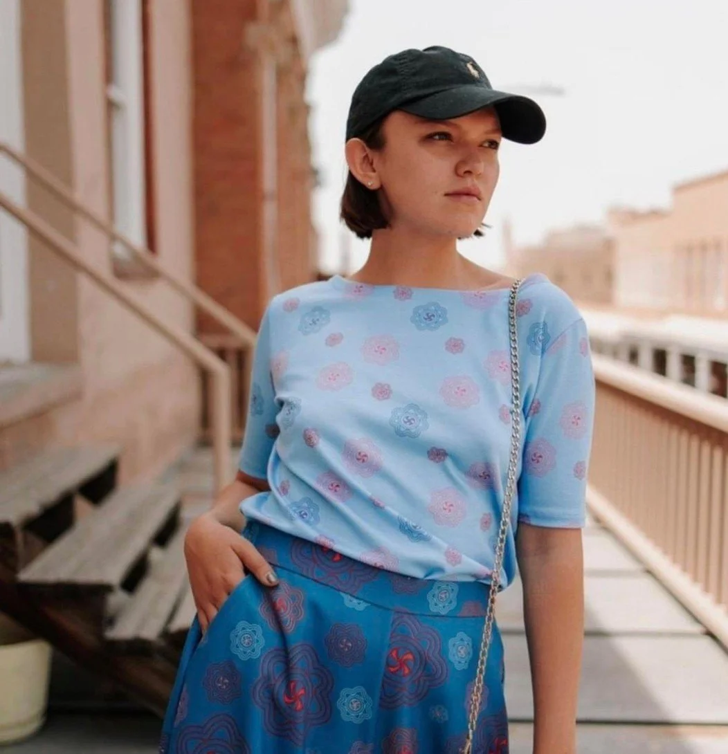 L A Deer Apparel believes comfort is key ✨⁠
⁠
Model: @sheyenne.sky⁠
Photo: @shooting4balance⁠
.⁠
.⁠
.⁠
#mvskoke #oklahoma #buynative #muscogee #indigenous #shopsmall #indigenousfashion #indigenousart #indigenouswomen