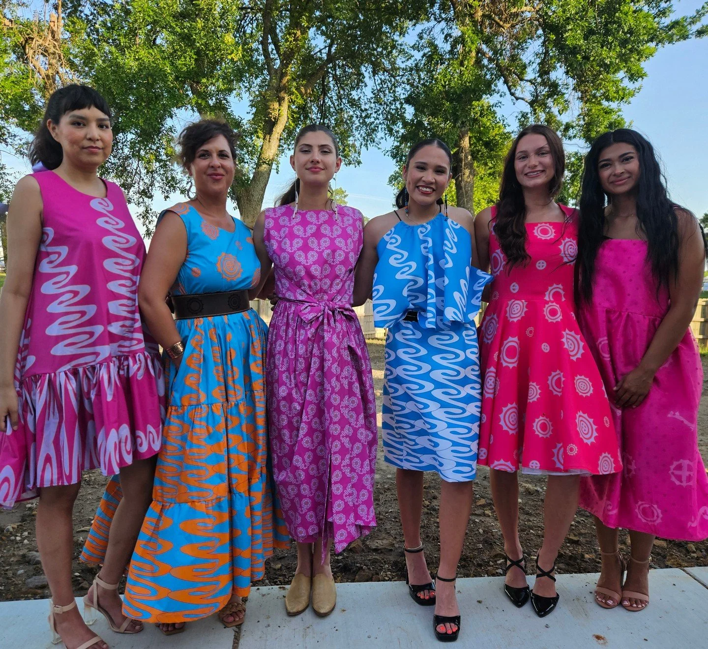NEW L A Deer Apparel designs premiered at the @muscogeefestival fashion show!⁠
⁠
Featuring Sun and Wind motifs 🍃☀️⁠
⁠
Models: @kry_logan, @sarahnae_tiv_, @arianamclark, @Savniicoleee, ShaLyn, and Newakis Hicks ⁠
.⁠
.⁠
.⁠
#fashionshow #mvskoke #indig