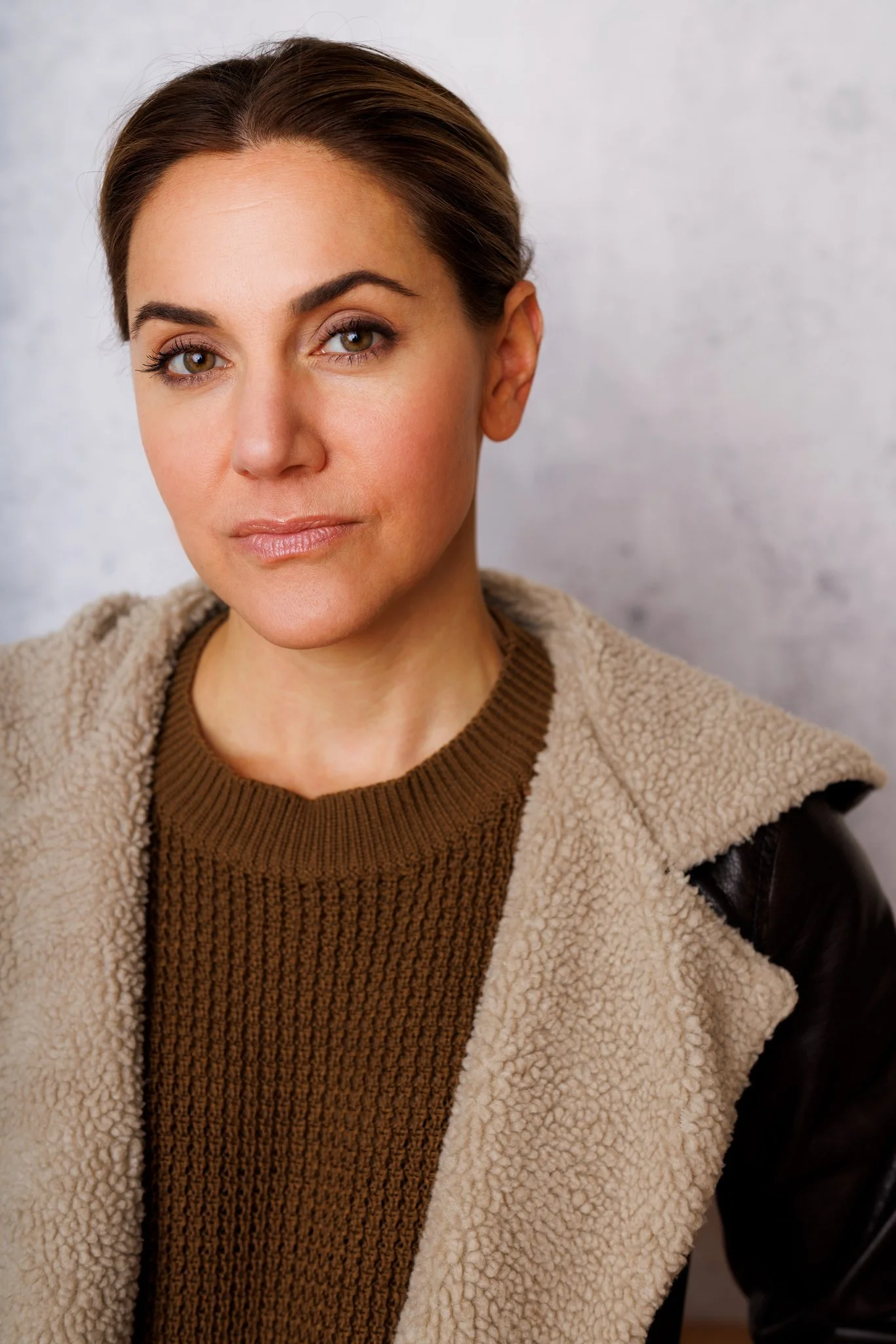 Abraham-0226-7068_ActorsAccess ponytail.jpg