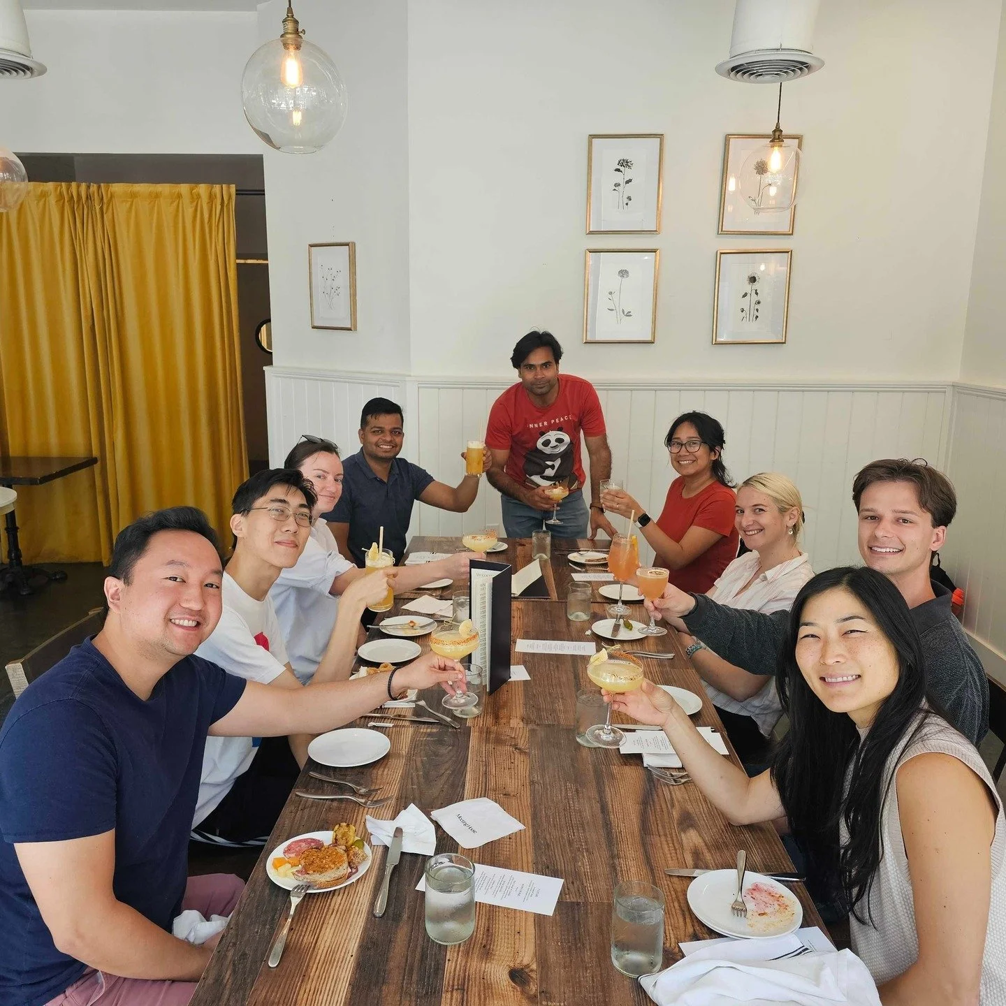 First Kim Lab outing on the East Coast! Celebrating new cross-country adventures.