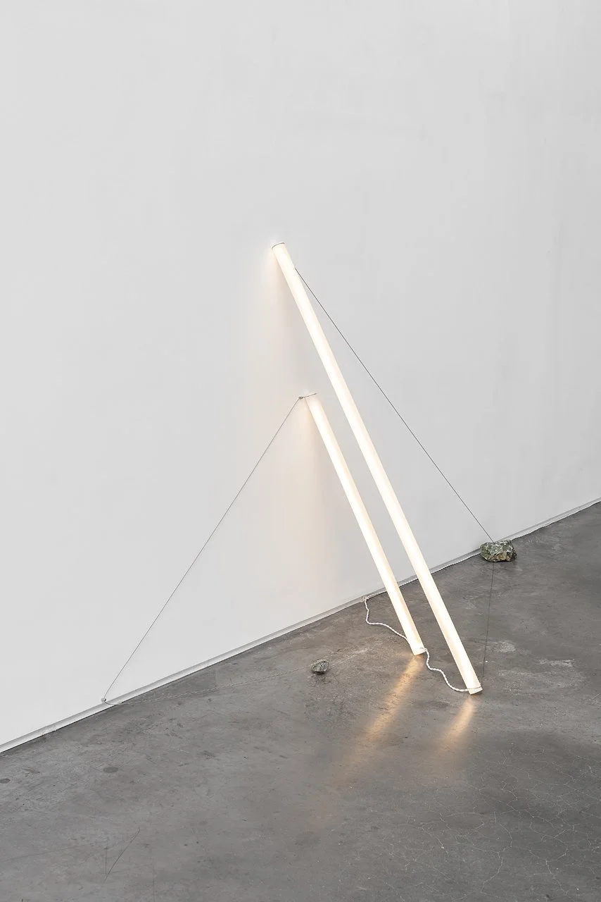 light installation by dori deng available from Galerie Bacqueville