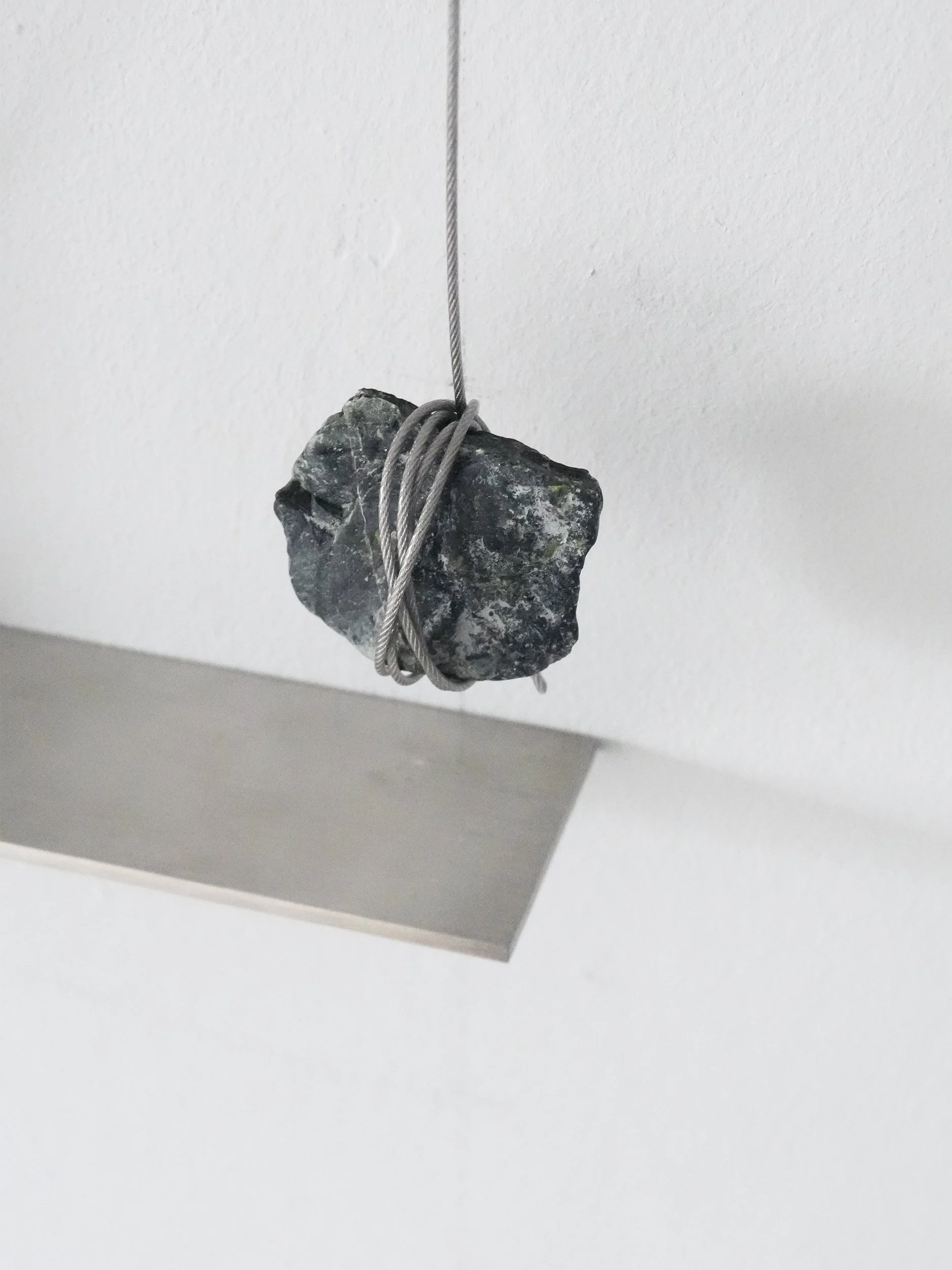 light installation by dori deng available from Galerie Bacqueville